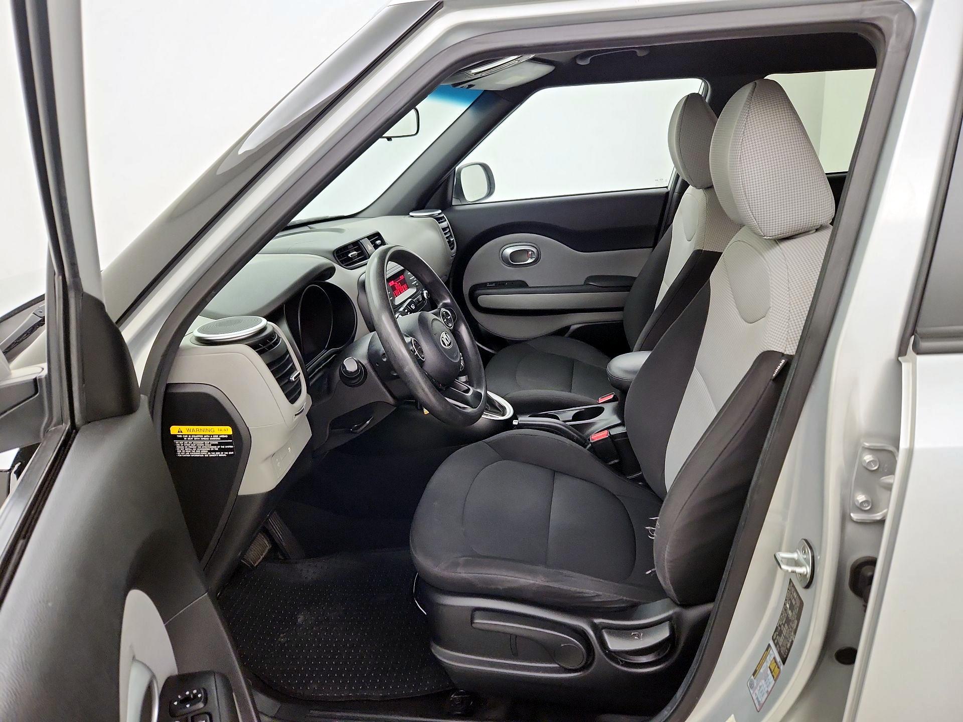 Thumbnail: 2015 Kia Soul - 11