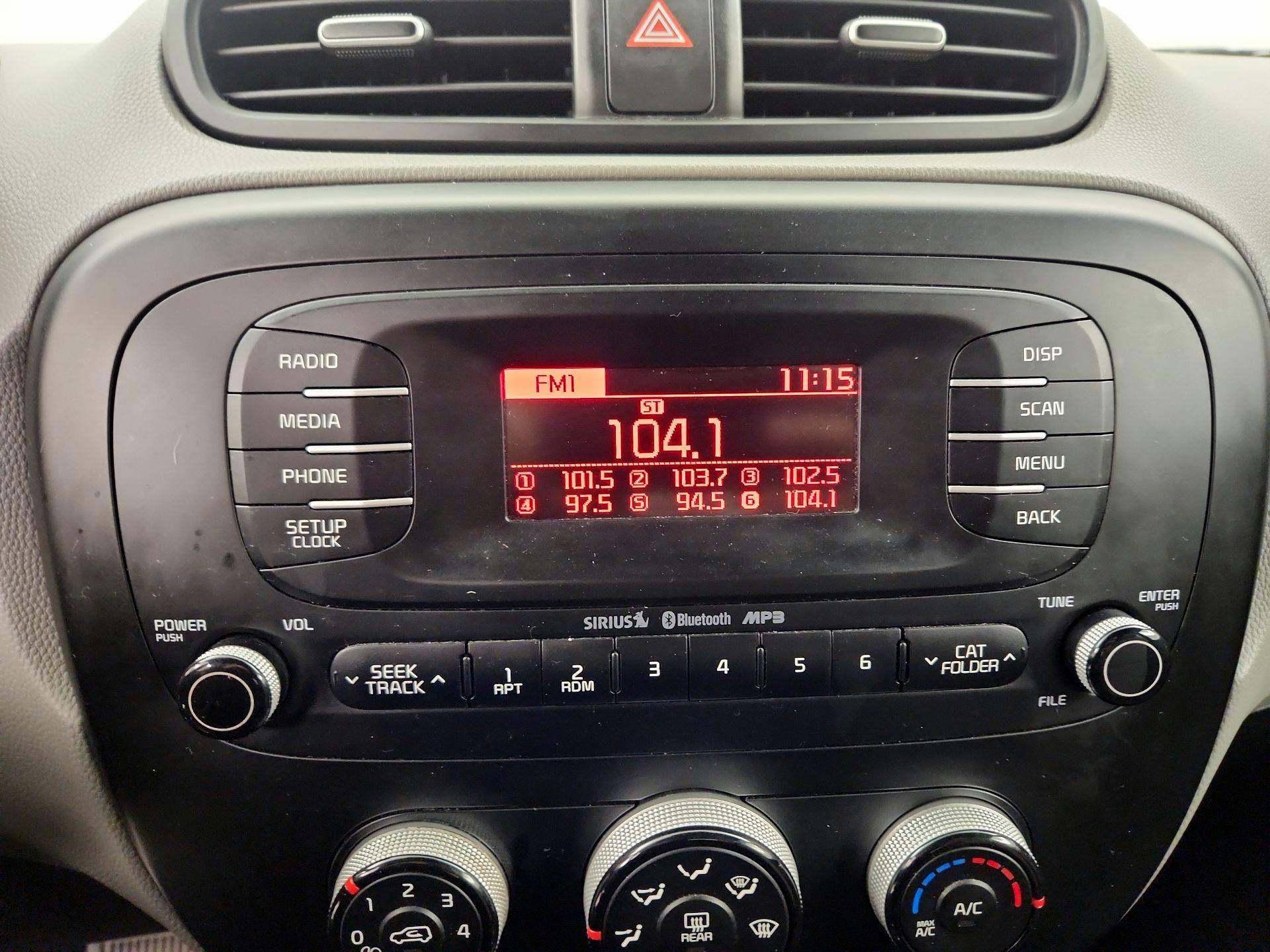 Thumbnail: 2015 Kia Soul - 14