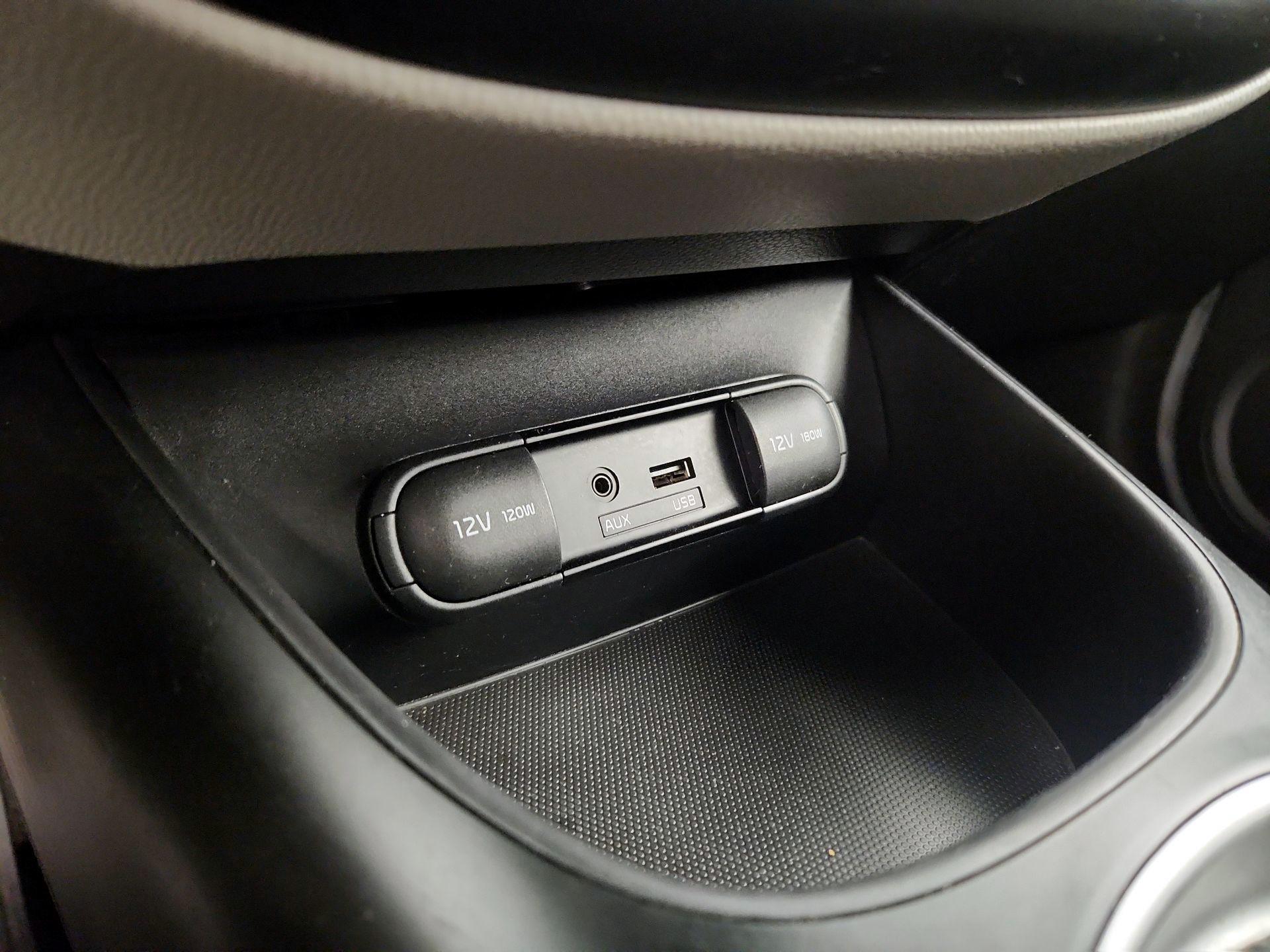 Thumbnail: 2015 Kia Soul - 17