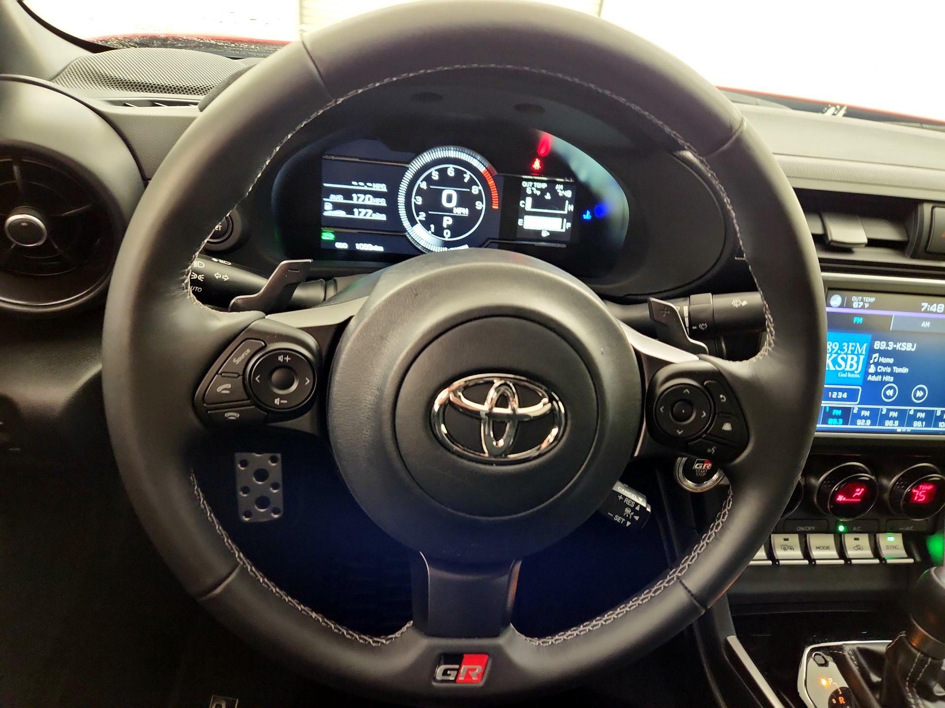 Thumbnail: 2025 Toyota GR86 - 10