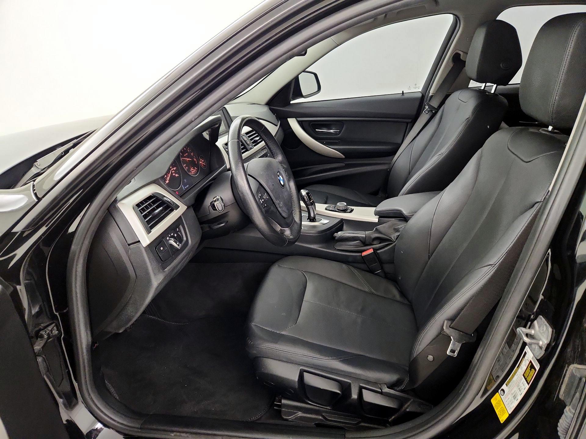 Thumbnail: 2015 BMW 3 Series - 11