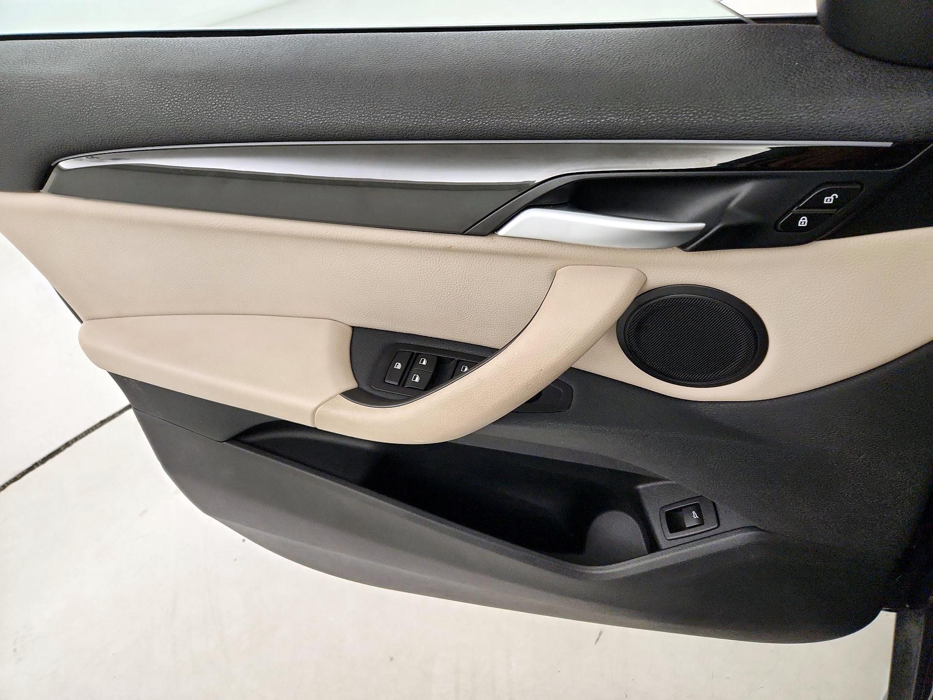 Thumbnail: 2019 BMW X1 - 12