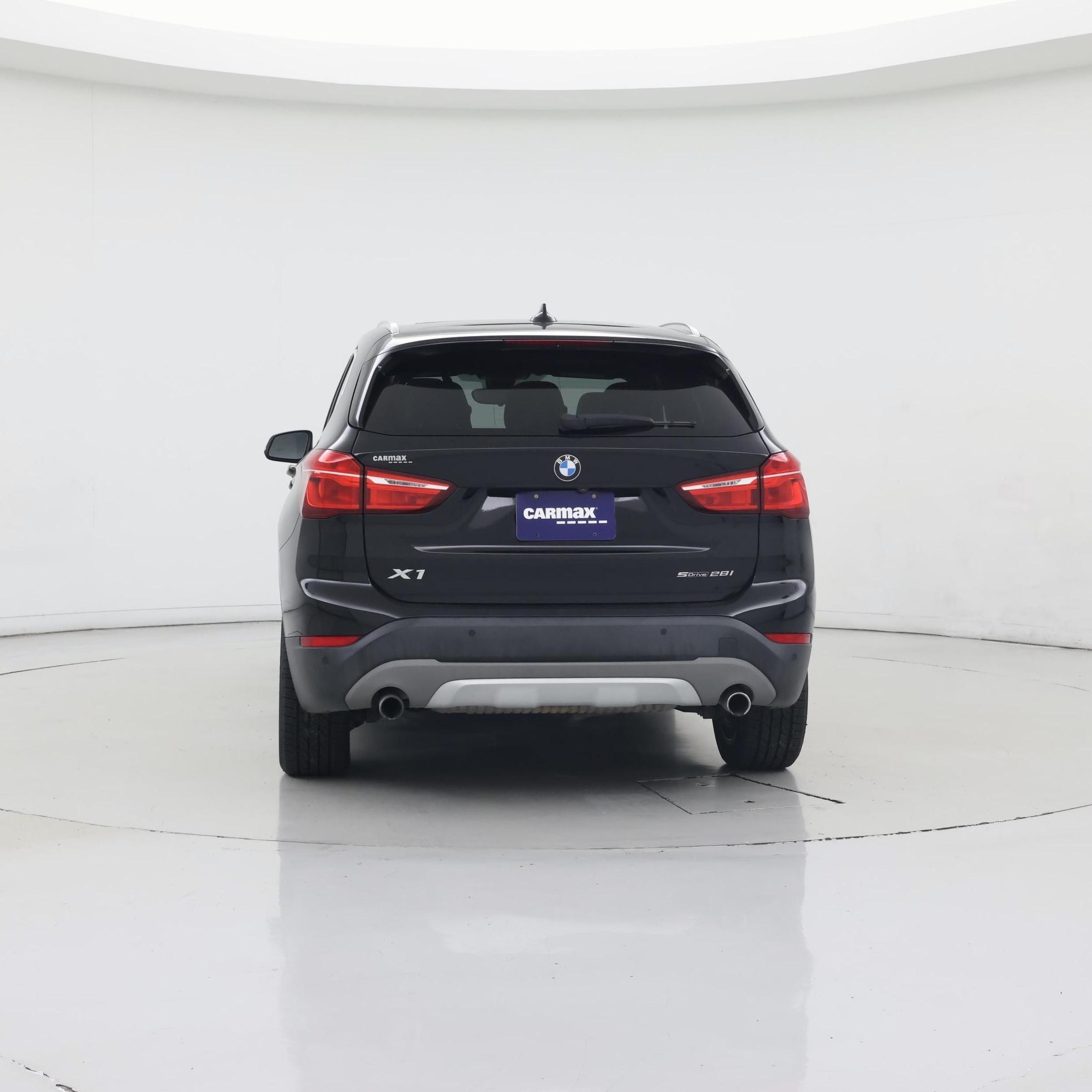 Thumbnail: 2019 BMW X1 - 6