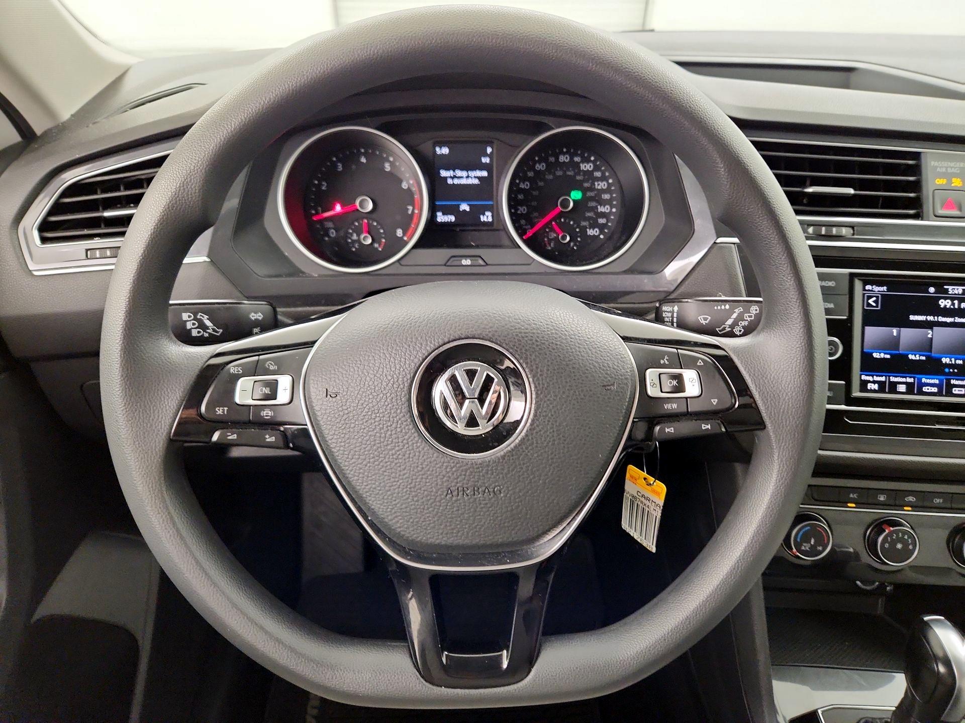 Thumbnail: 2020 Volkswagen Tiguan - 10