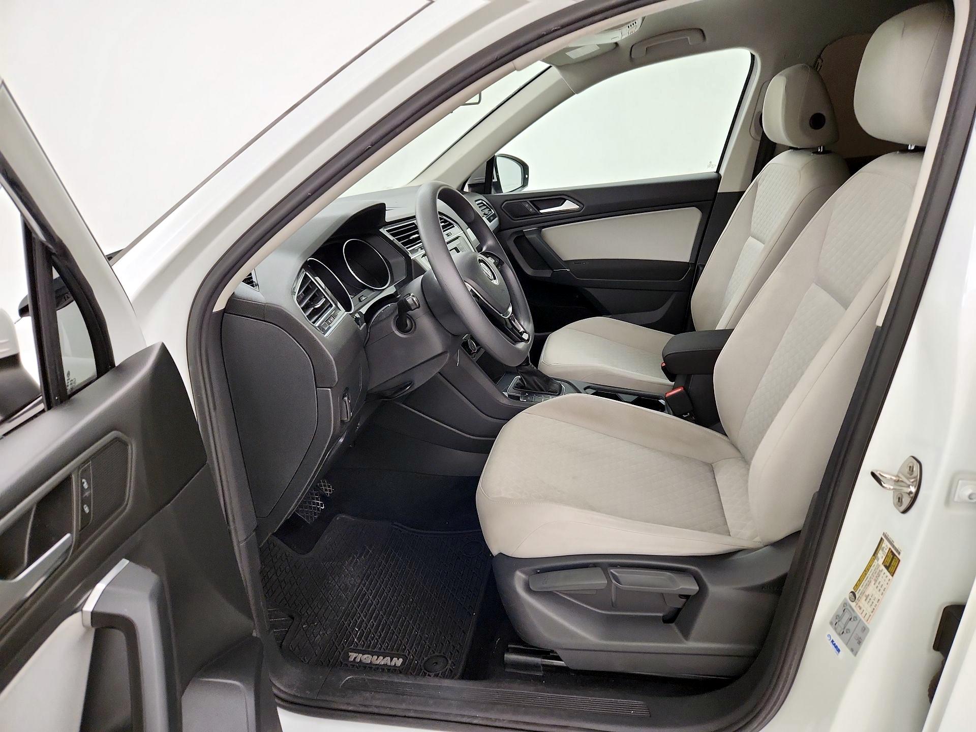 Thumbnail: 2020 Volkswagen Tiguan - 11