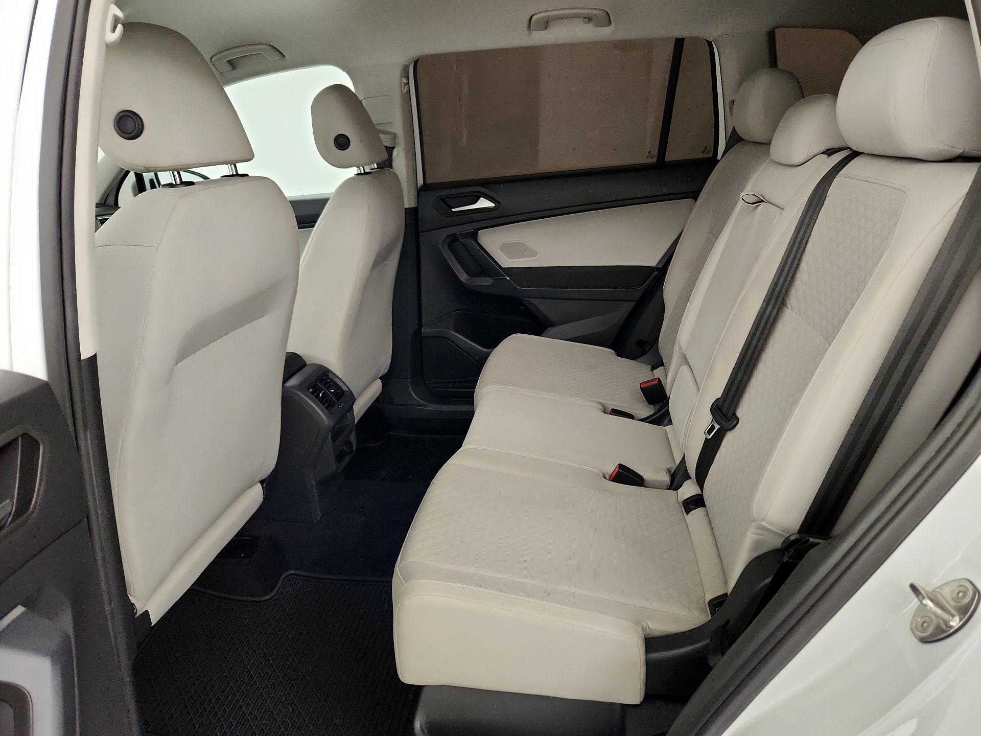 Thumbnail: 2020 Volkswagen Tiguan - 19