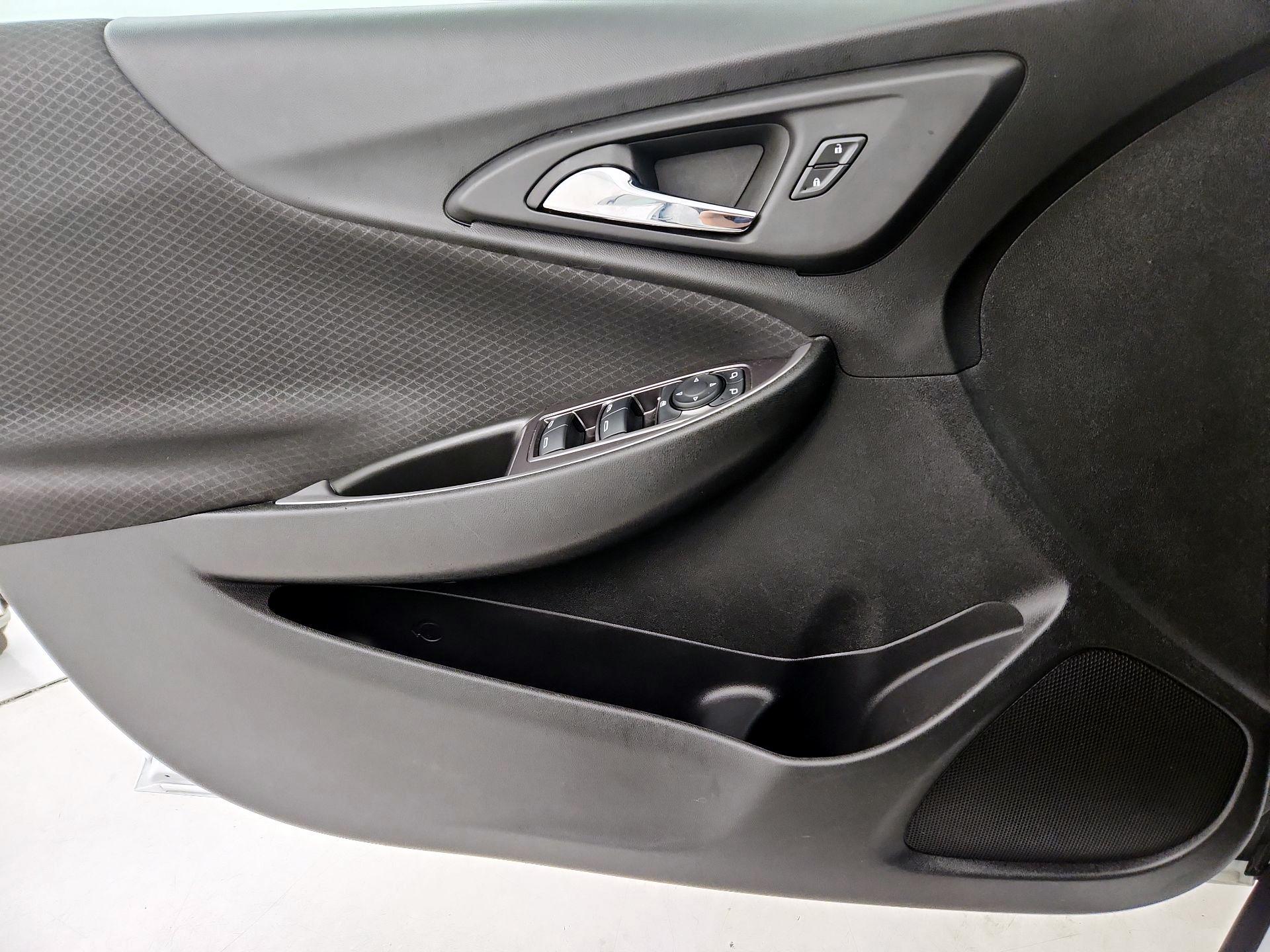 Thumbnail: 2023 Chevrolet Malibu - 12