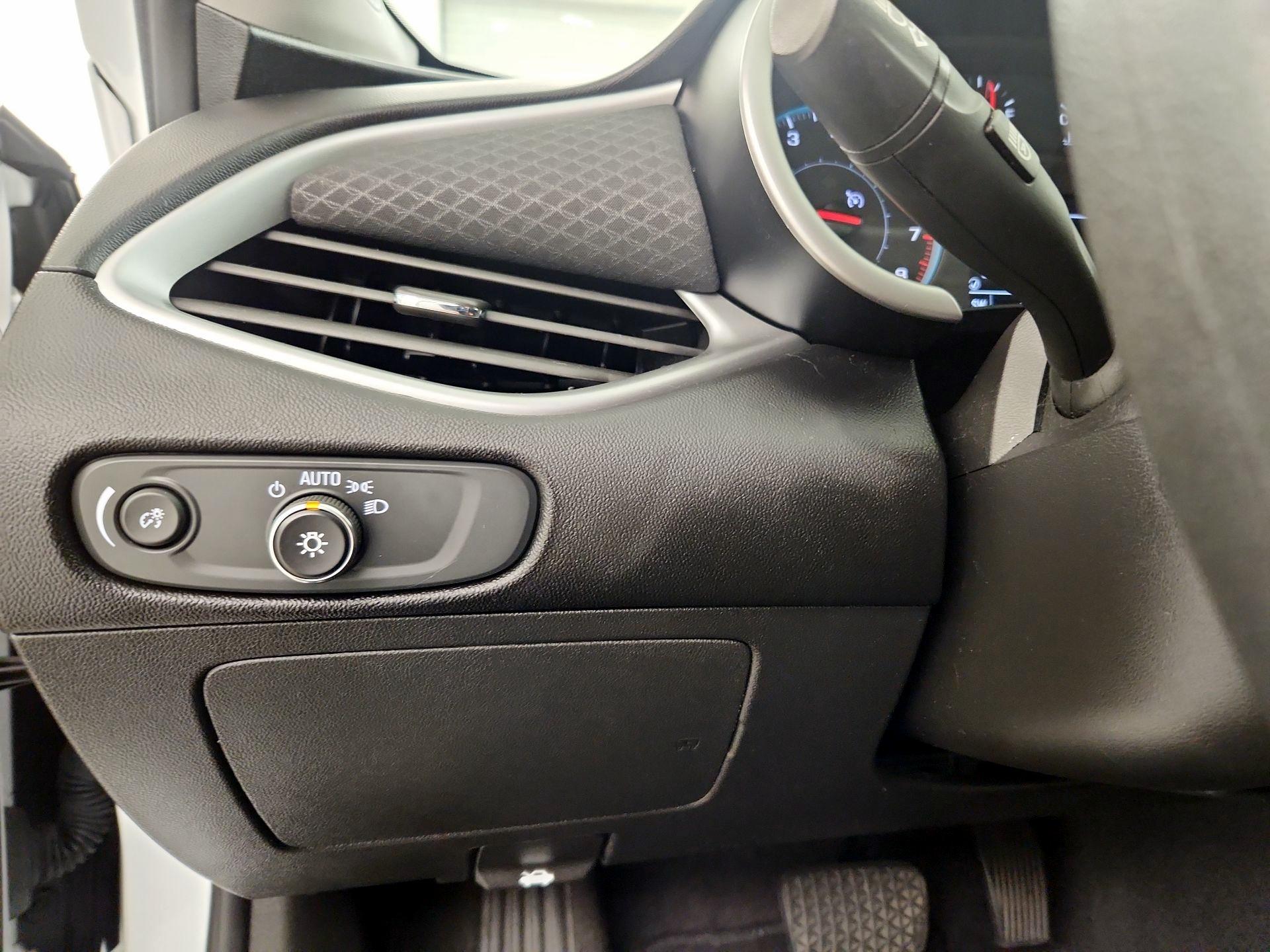 Thumbnail: 2023 Chevrolet Malibu - 13