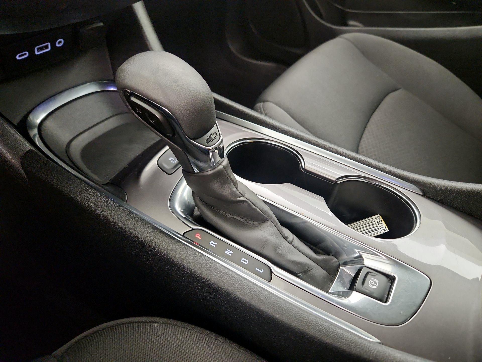 Thumbnail: 2023 Chevrolet Malibu - 17