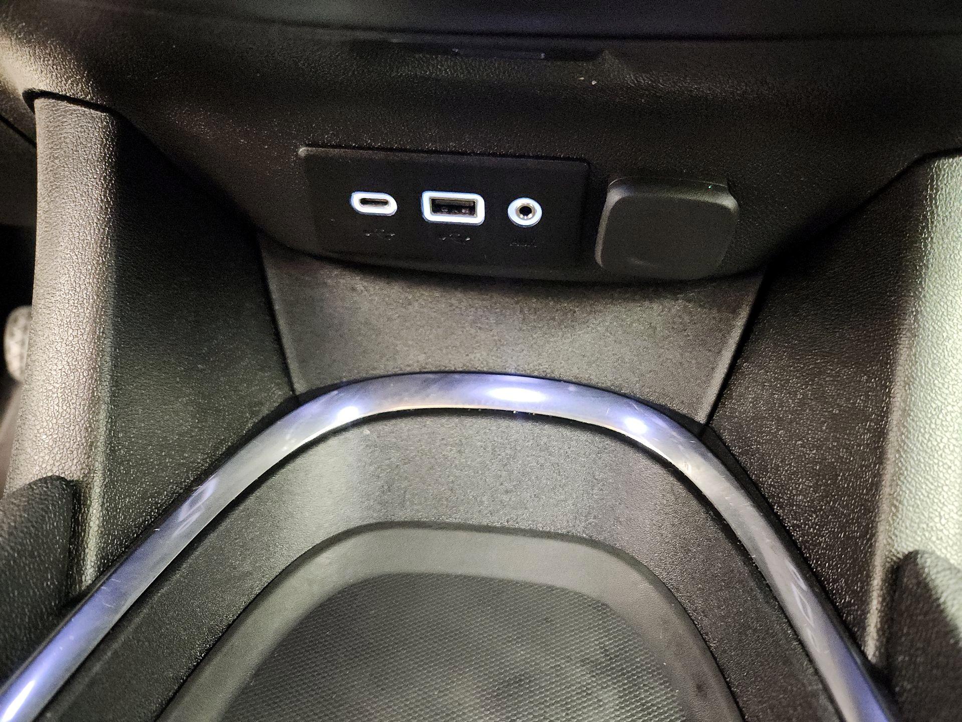 Thumbnail: 2023 Chevrolet Malibu - 18