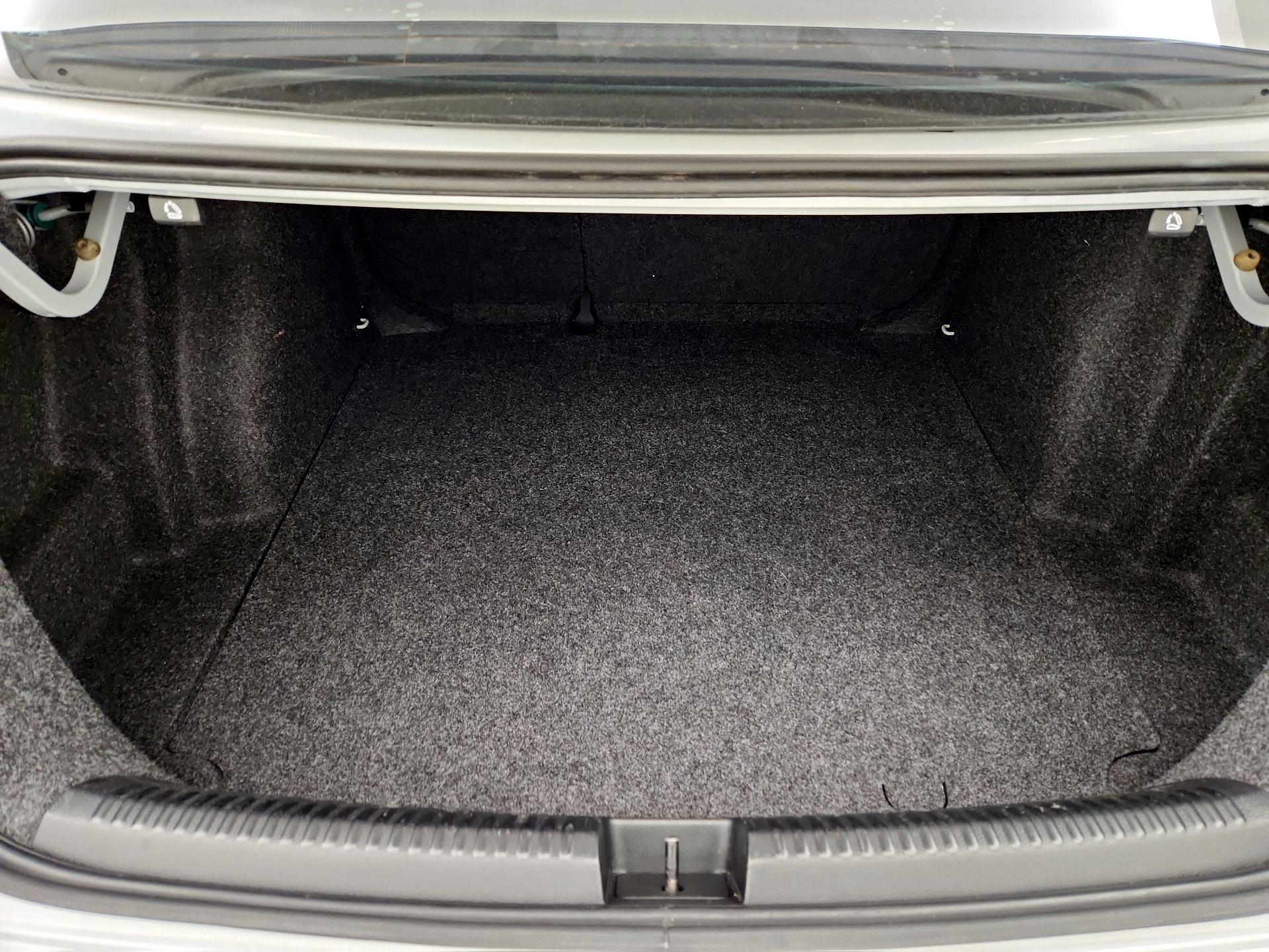 Thumbnail: 2017 Volkswagen Jetta - 20