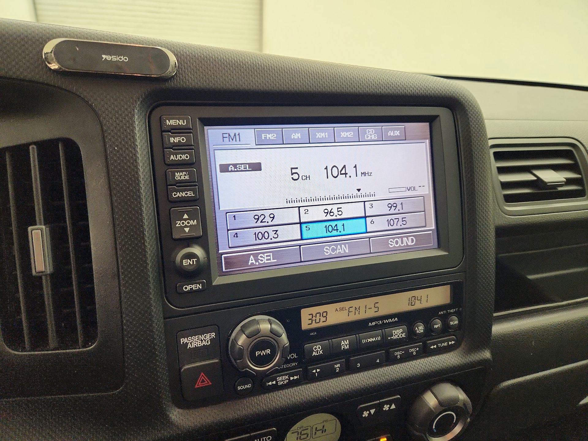 Thumbnail: 2014 Honda Ridgeline - 16