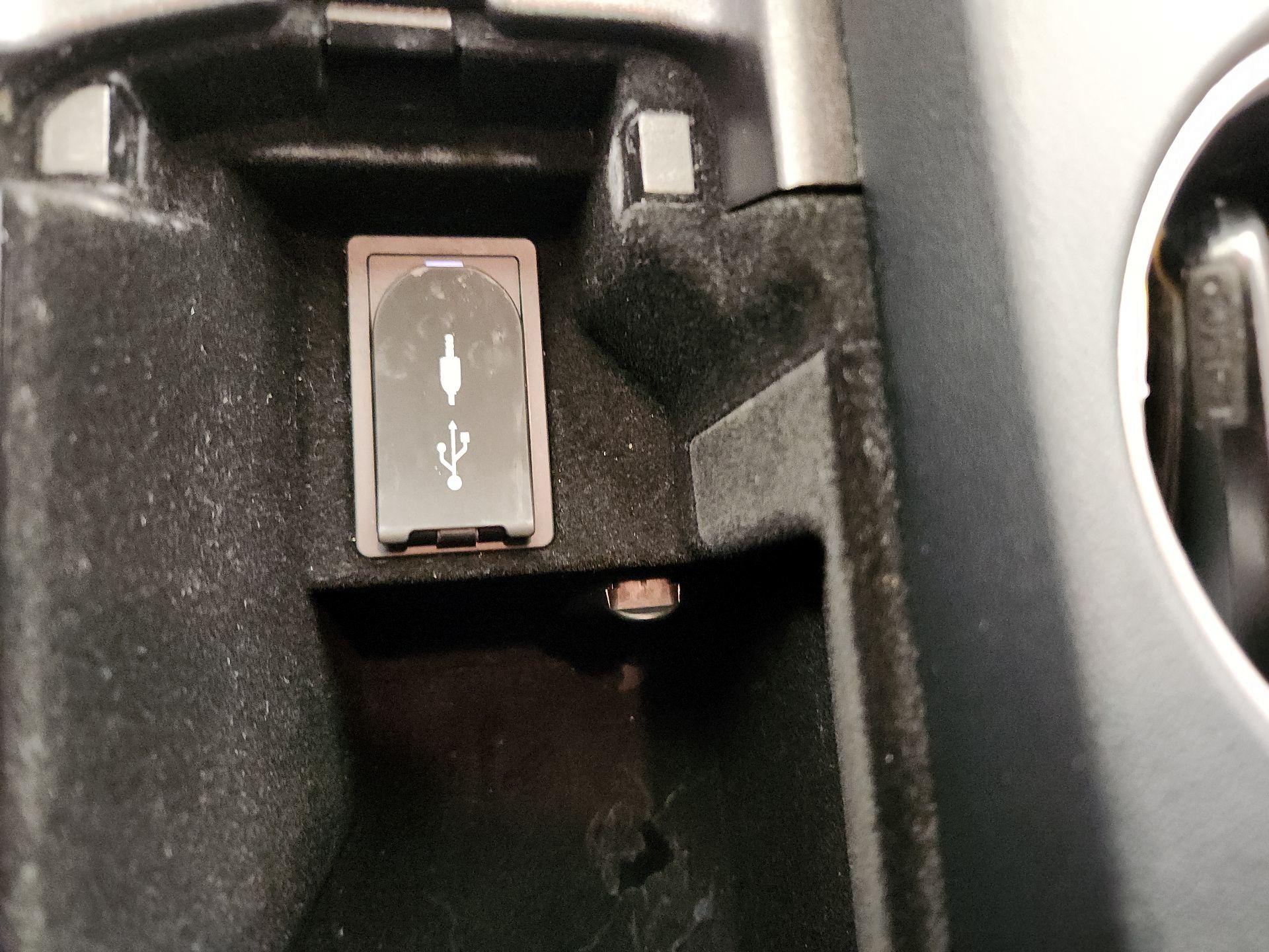 Thumbnail: 2020 Lexus IS - 18