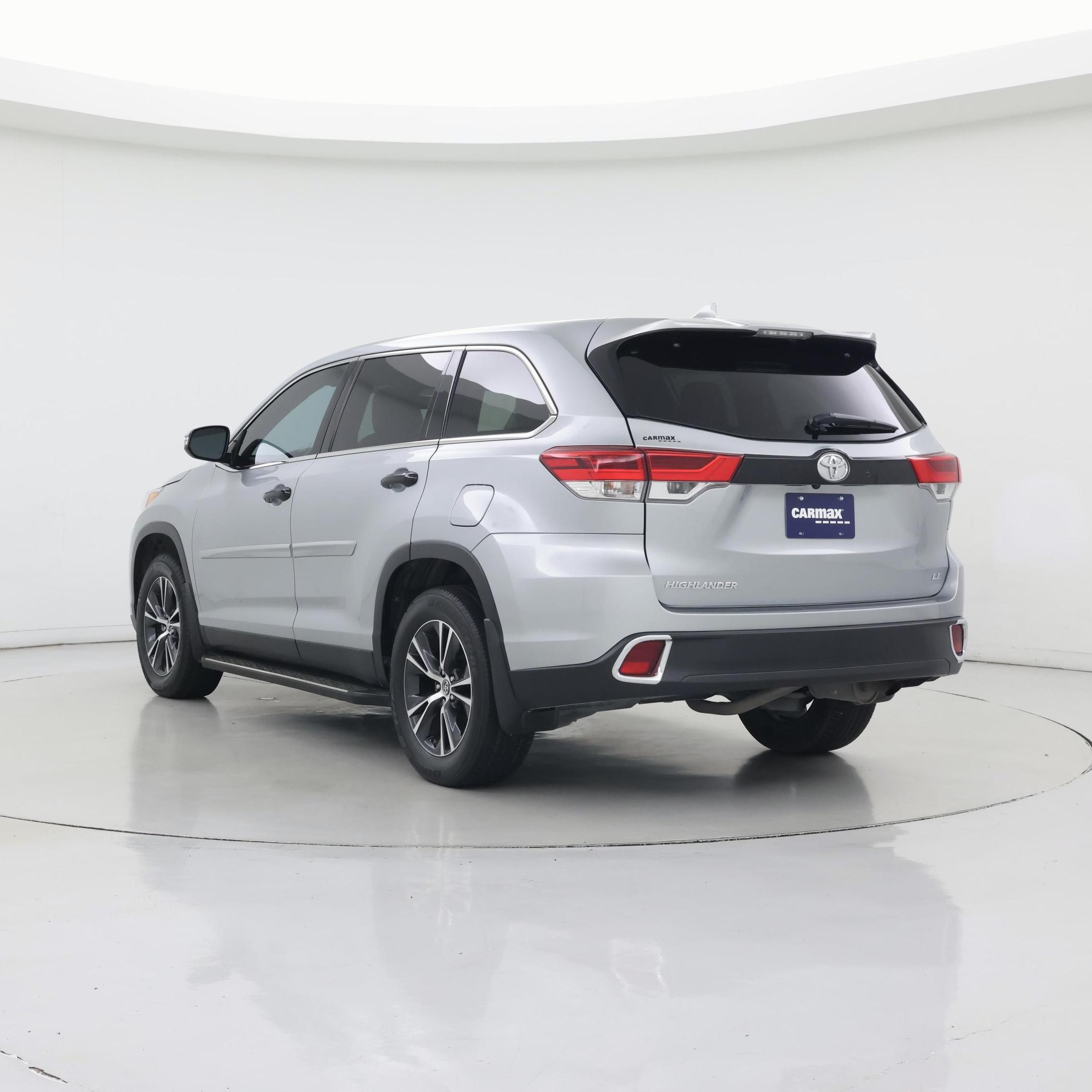 Thumbnail: 2019 Toyota Highlander - 2