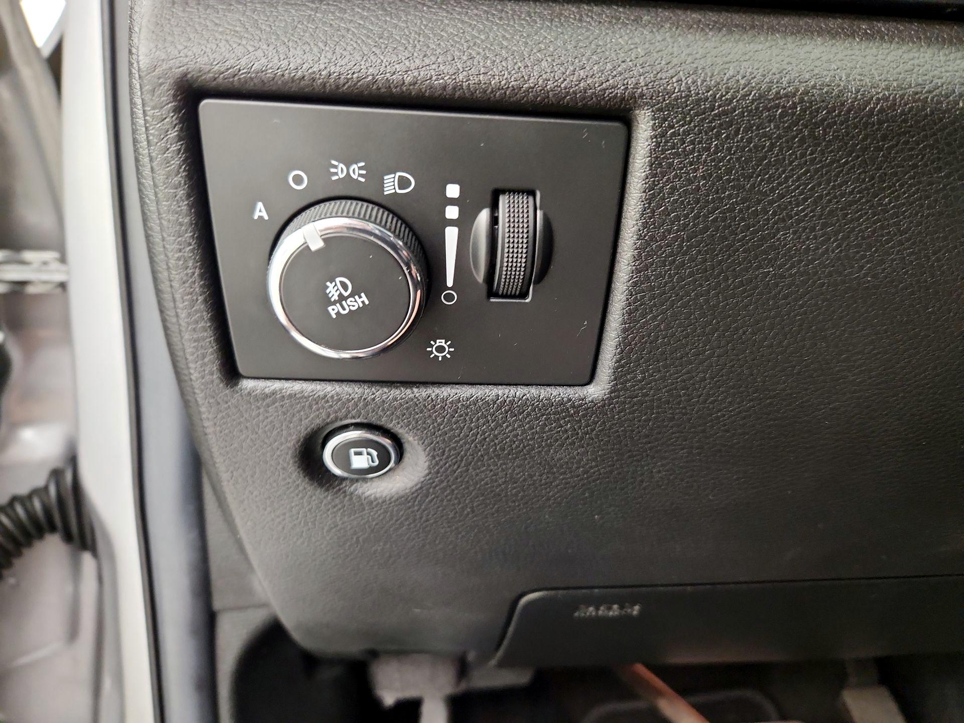 Thumbnail: 2014 Jeep Grand Cherokee - 13