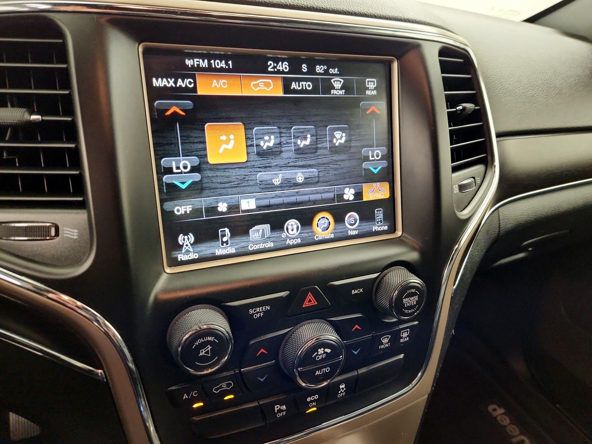 Thumbnail: 2014 Jeep Grand Cherokee - 17