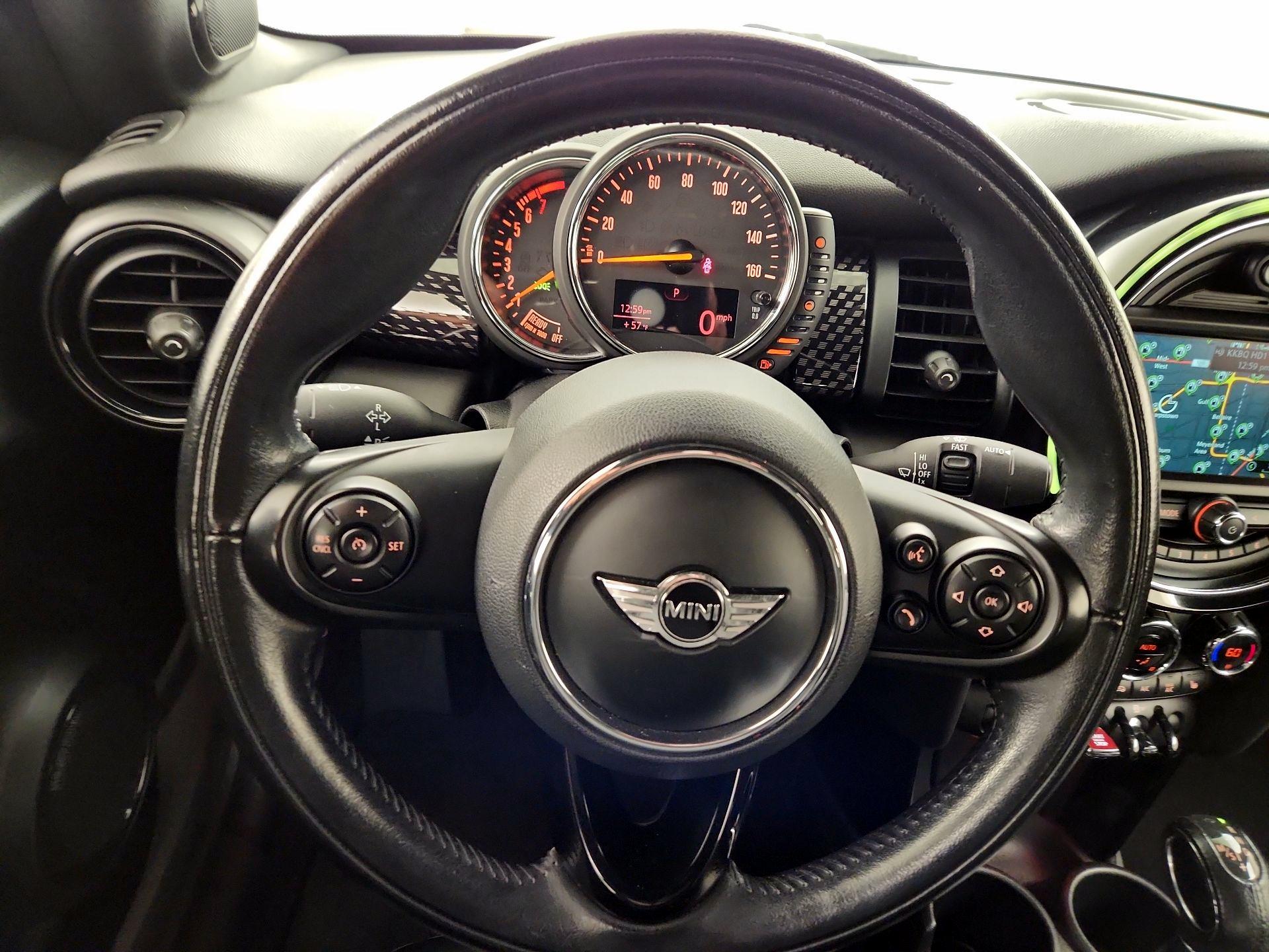 Thumbnail: 2017 MINI Cooper - 10