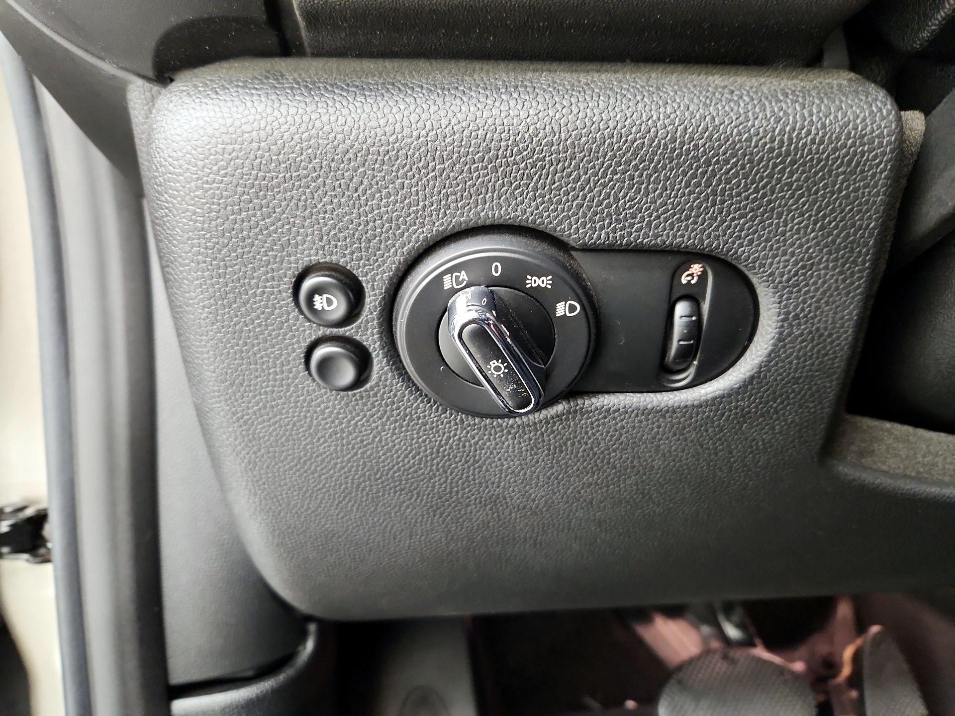 Thumbnail: 2017 MINI Cooper - 13