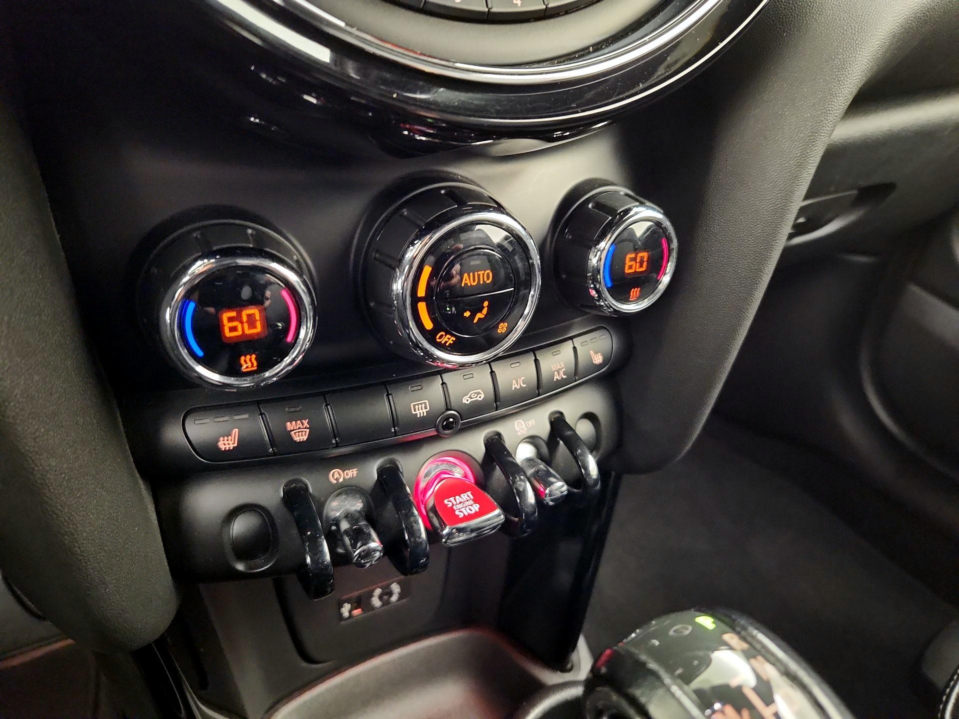 Thumbnail: 2017 MINI Cooper - 17