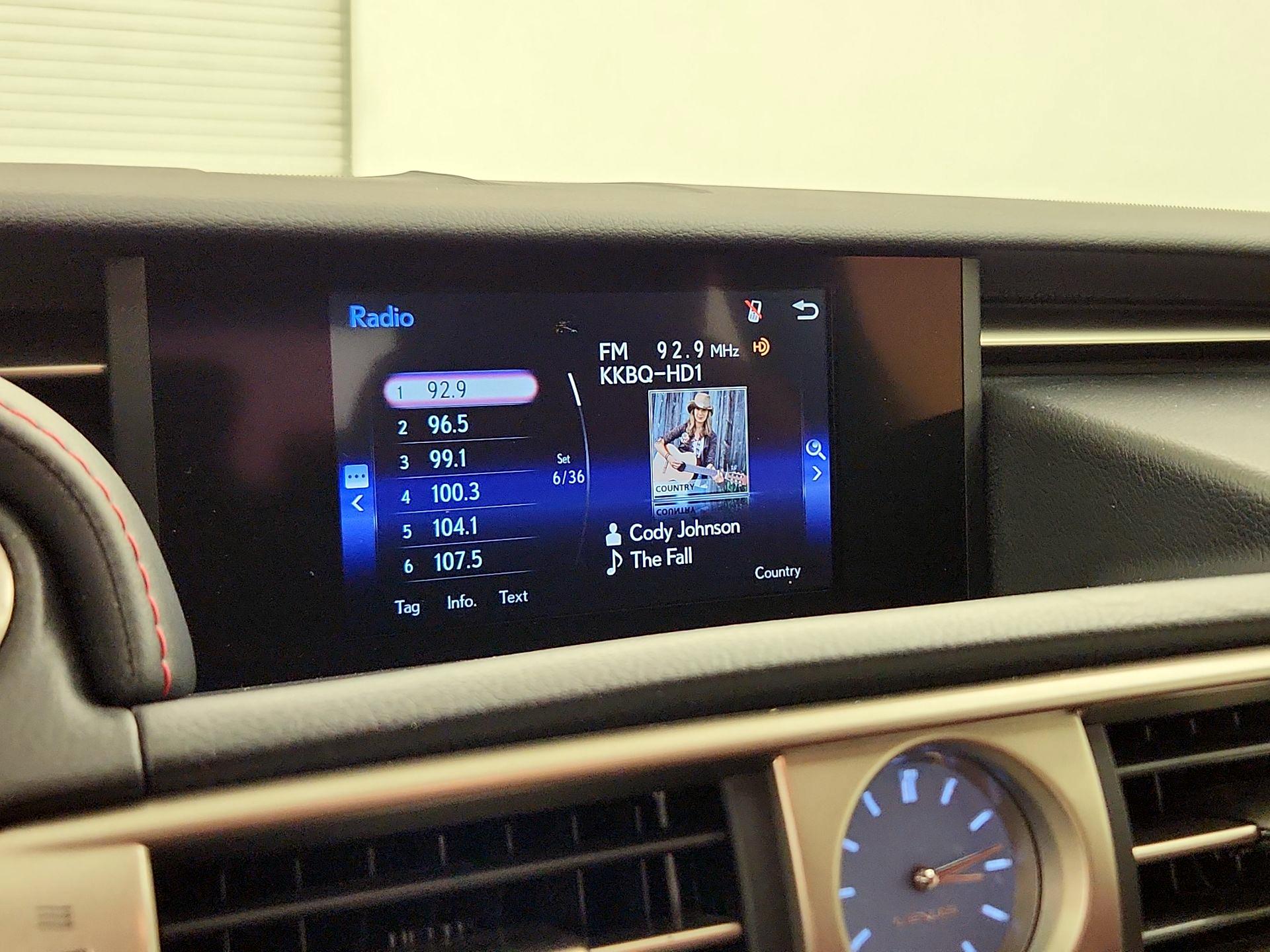 Thumbnail: 2016 Lexus IS - 15