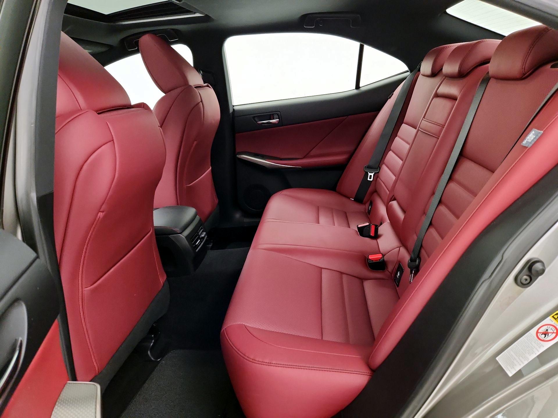 Thumbnail: 2016 Lexus IS - 20