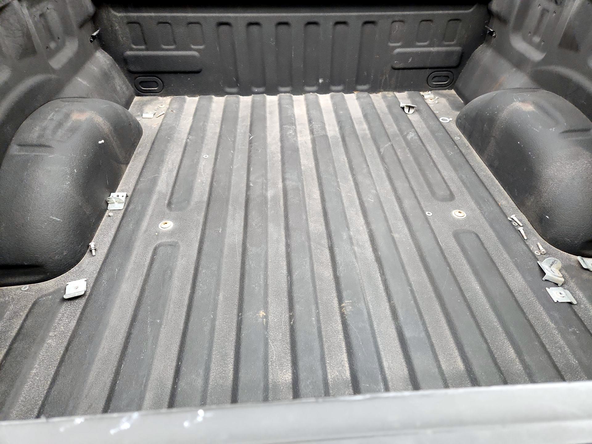 Thumbnail: 2017 Ford F-150 - 20