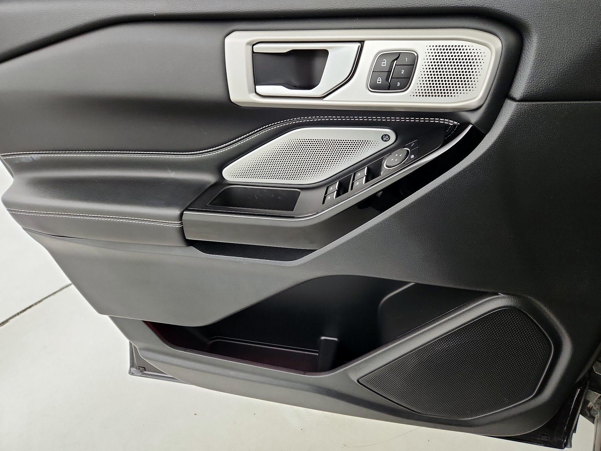 Thumbnail: 2022 Ford Explorer - 12