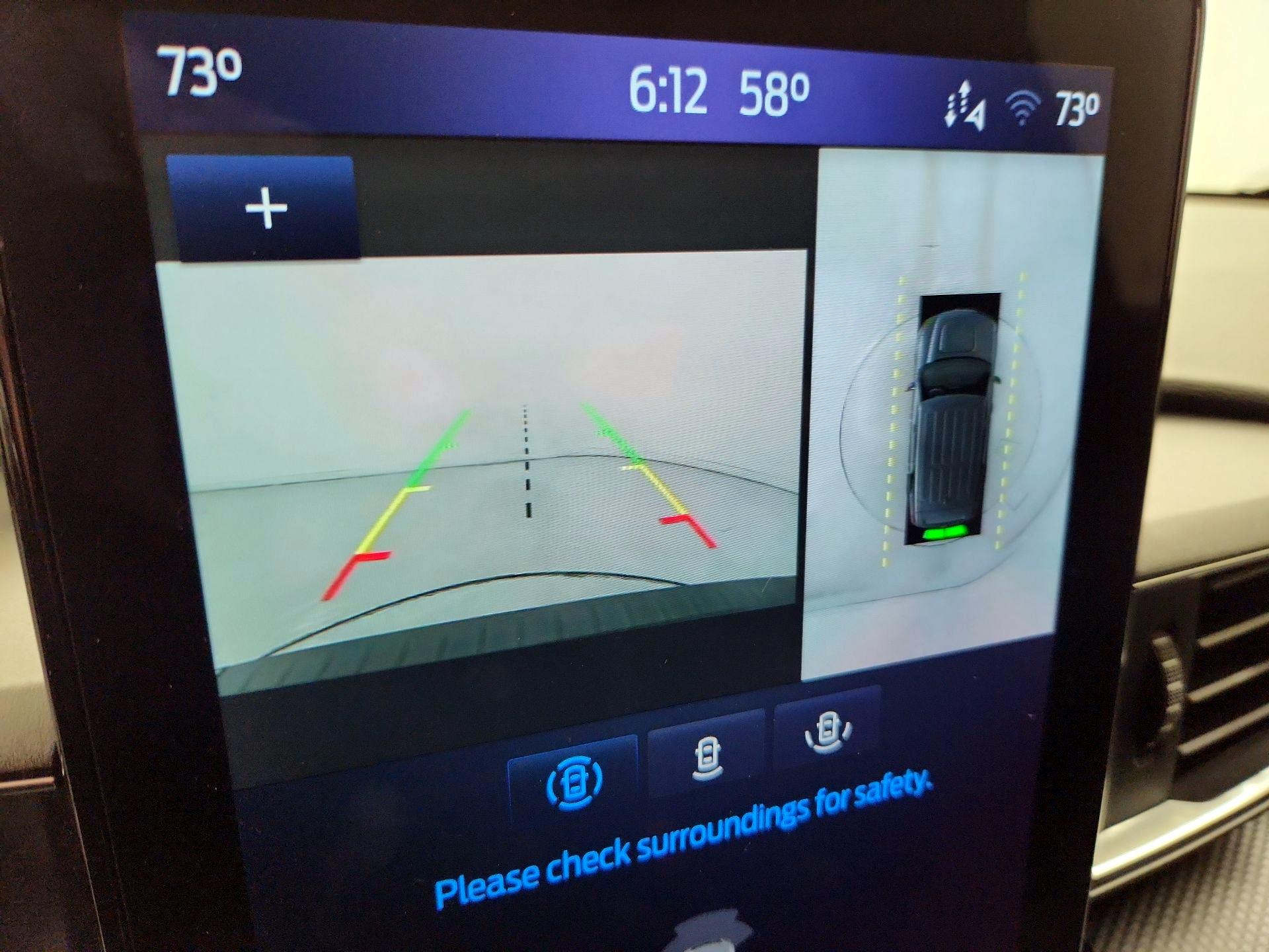 Thumbnail: 2022 Ford Explorer - 15