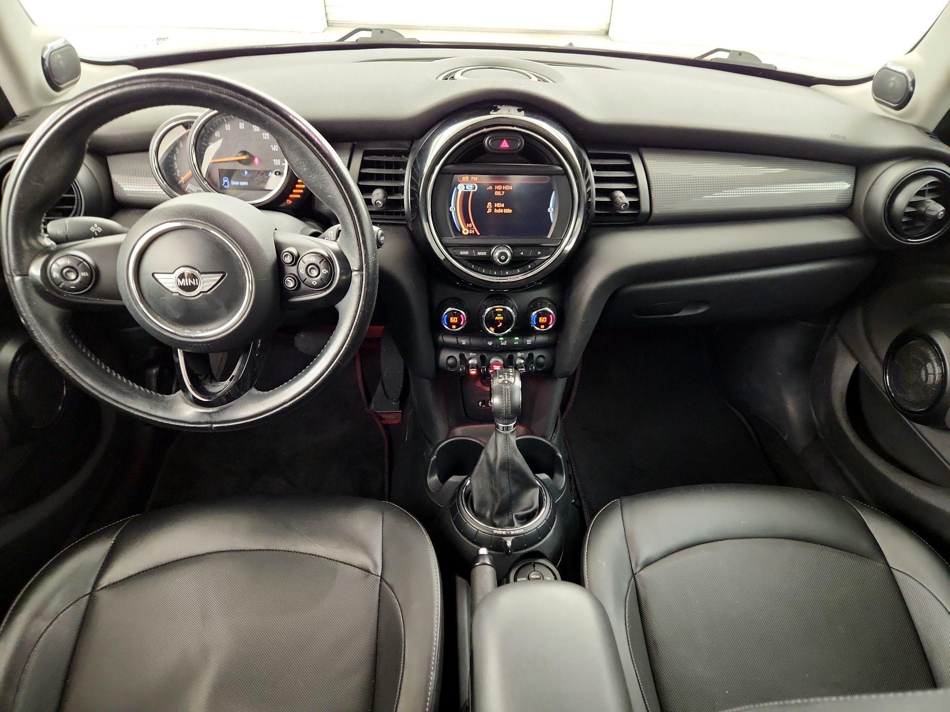 Thumbnail: 2015 MINI Cooper Hardtop - 9