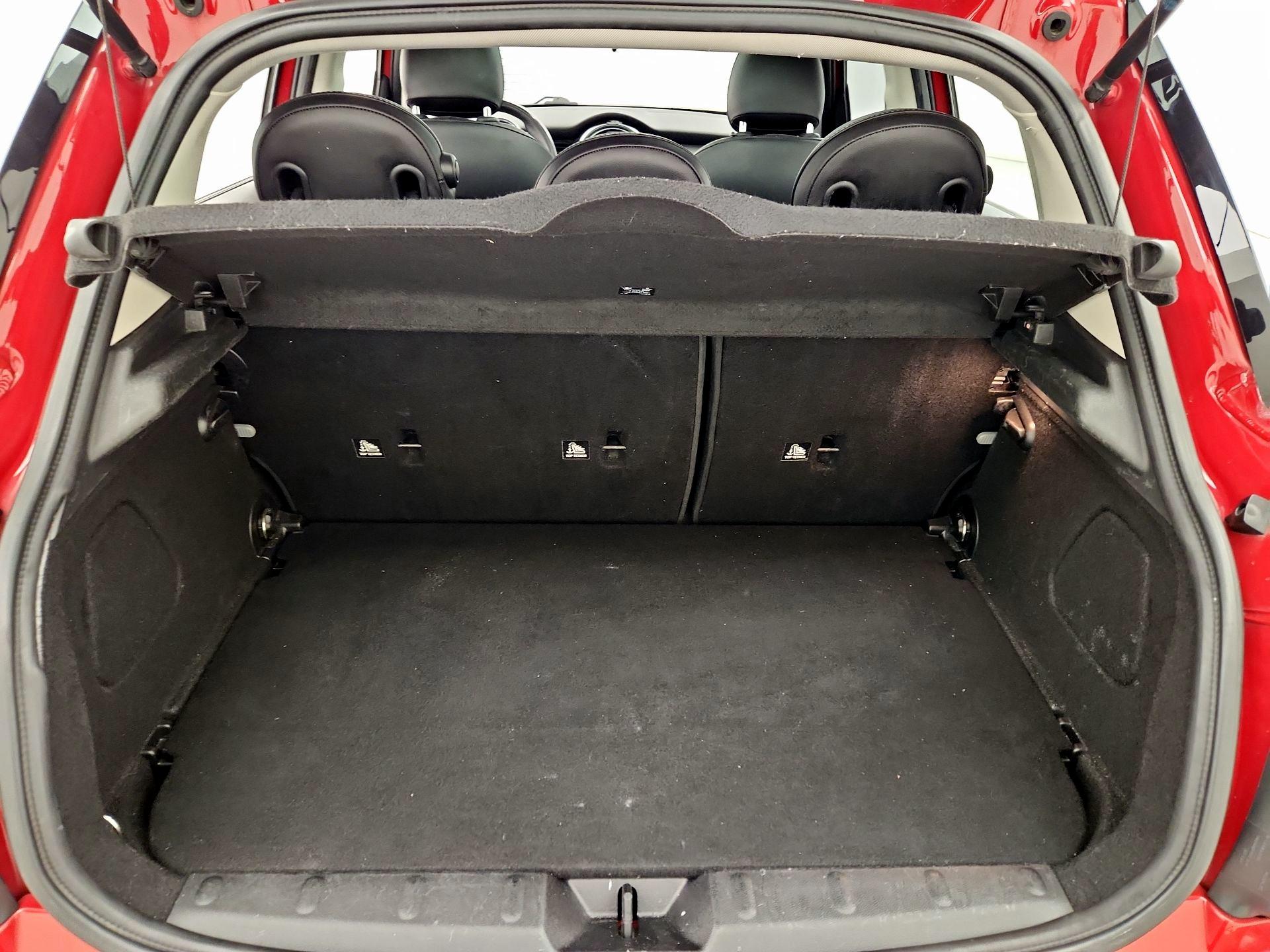 Thumbnail: 2015 MINI Cooper Hardtop - 20