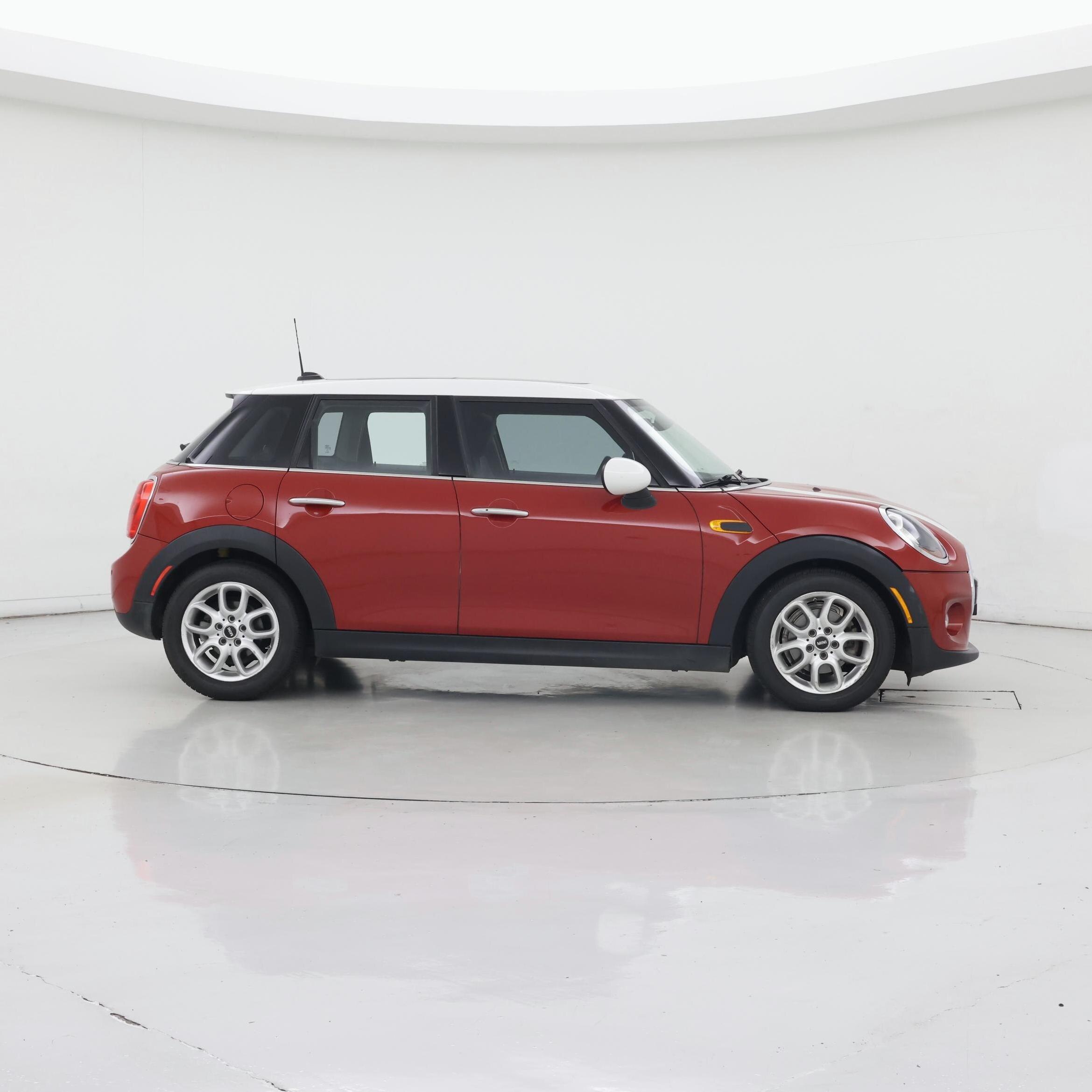 Thumbnail: 2015 MINI Cooper Hardtop - 7