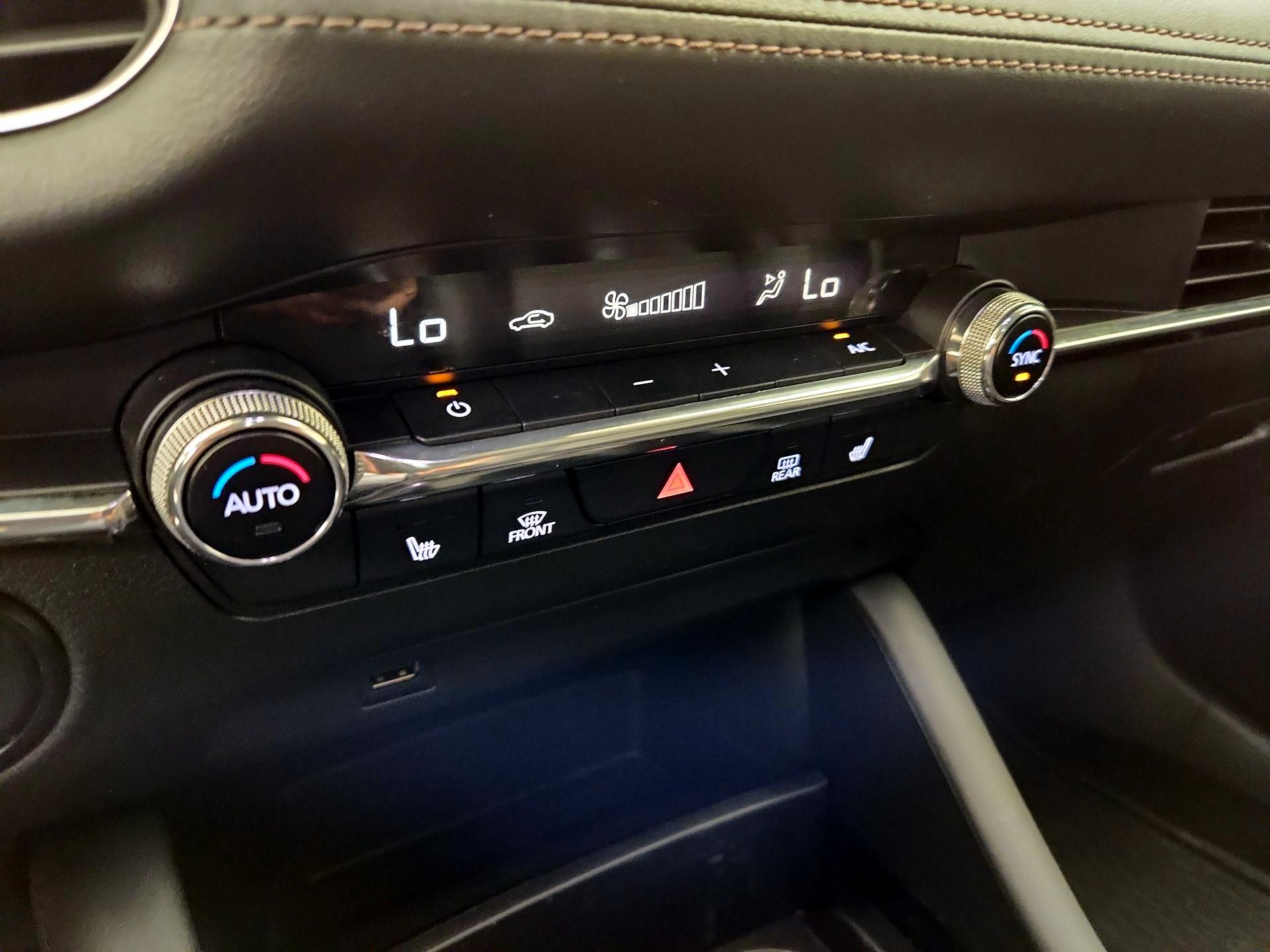 Thumbnail: 2019 Mazda Mazda3 - 16