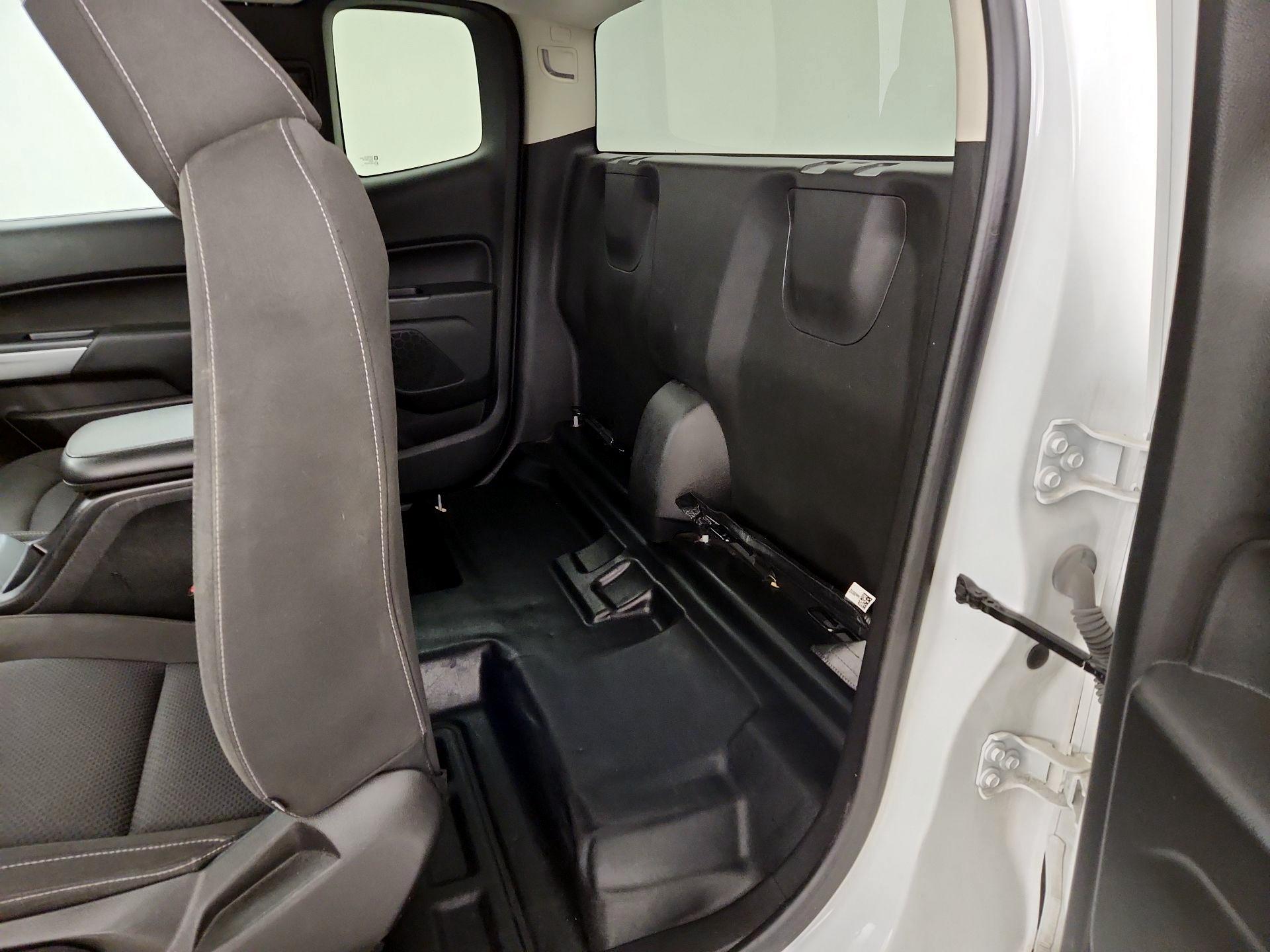 Thumbnail: 2022 Chevrolet Colorado - 19