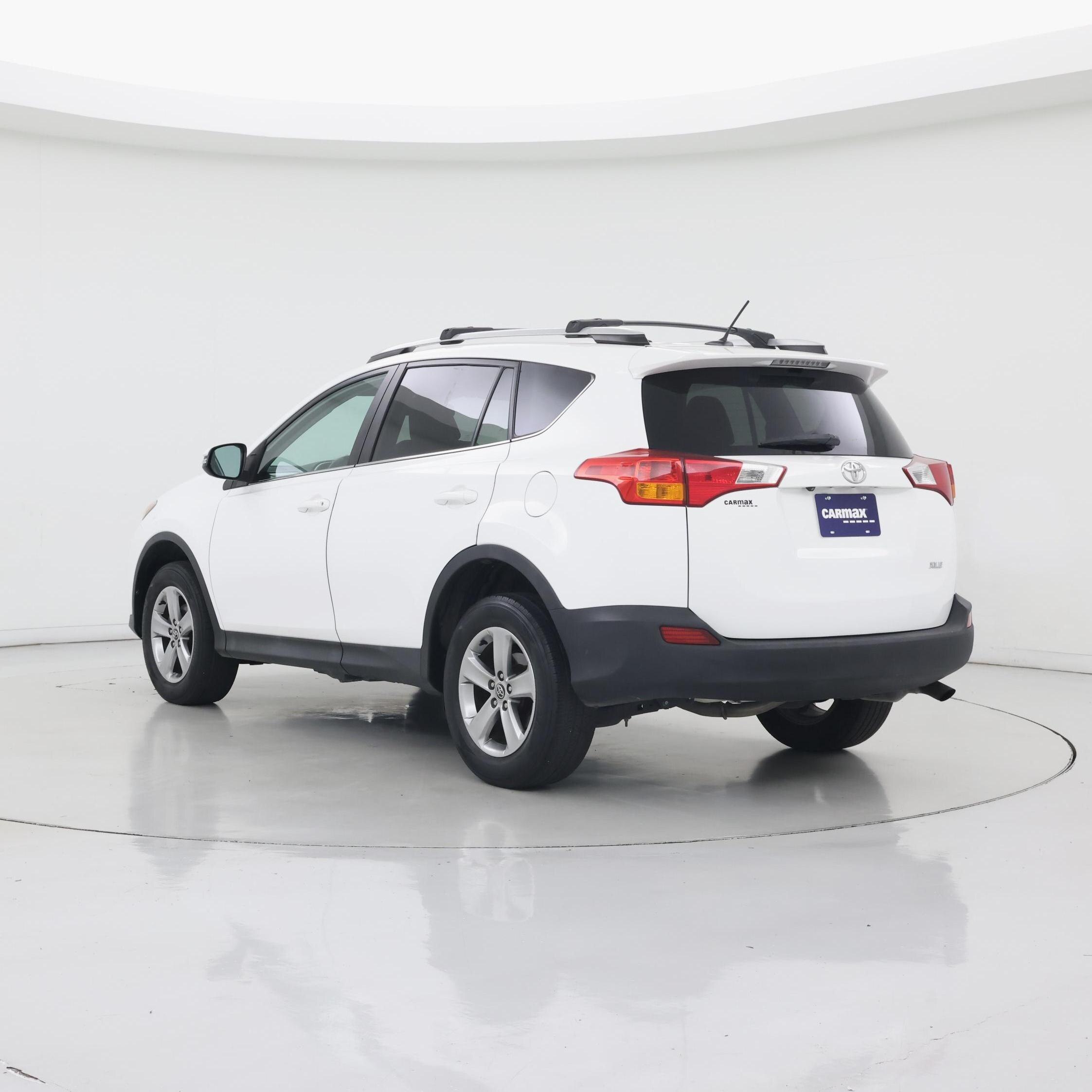 Thumbnail: 2015 Toyota RAV4 - 2