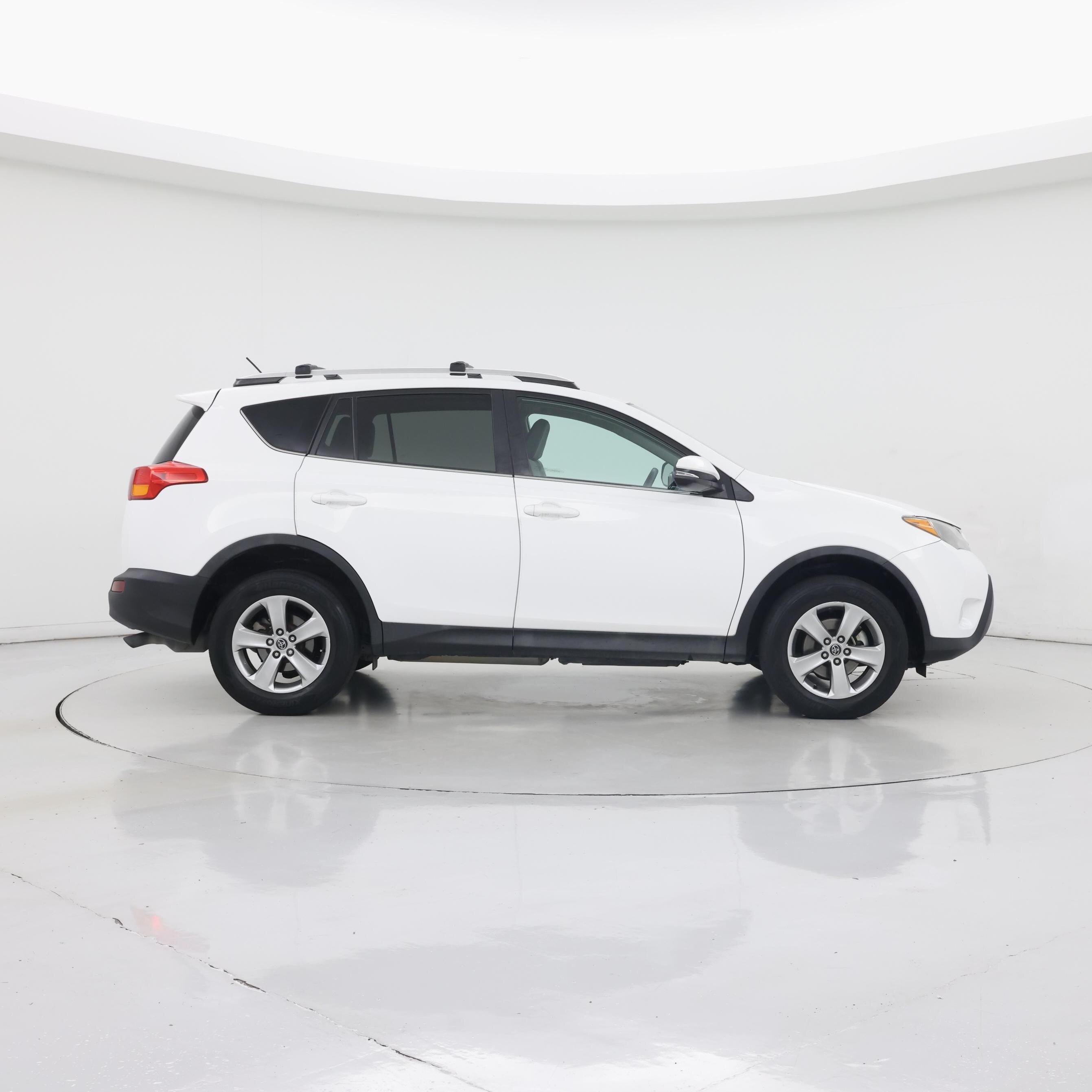 Thumbnail: 2015 Toyota RAV4 - 7