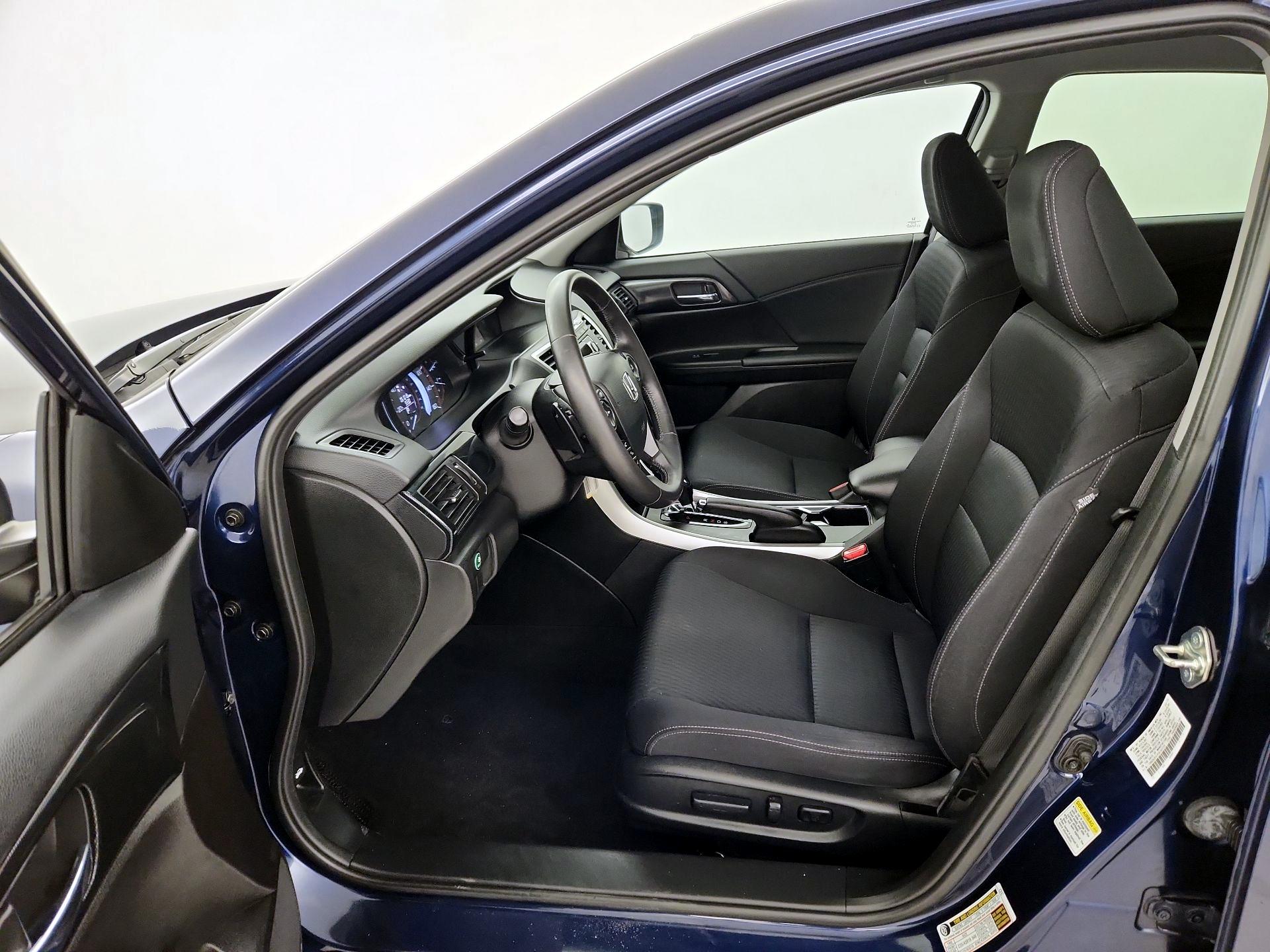 Thumbnail: 2015 Honda Accord - 11