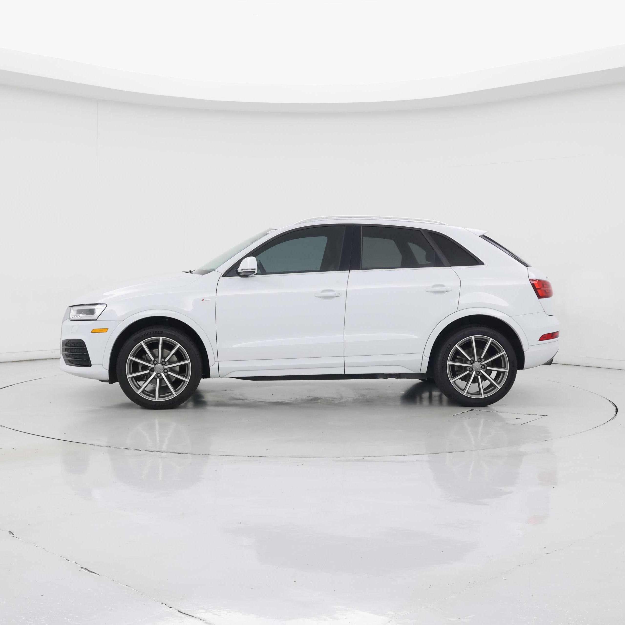 Thumbnail: 2018 Audi Q3 - 3