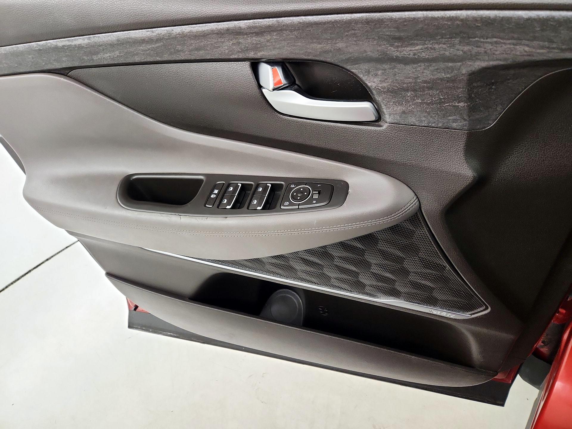 Thumbnail: 2019 Hyundai Santa Fe - 12