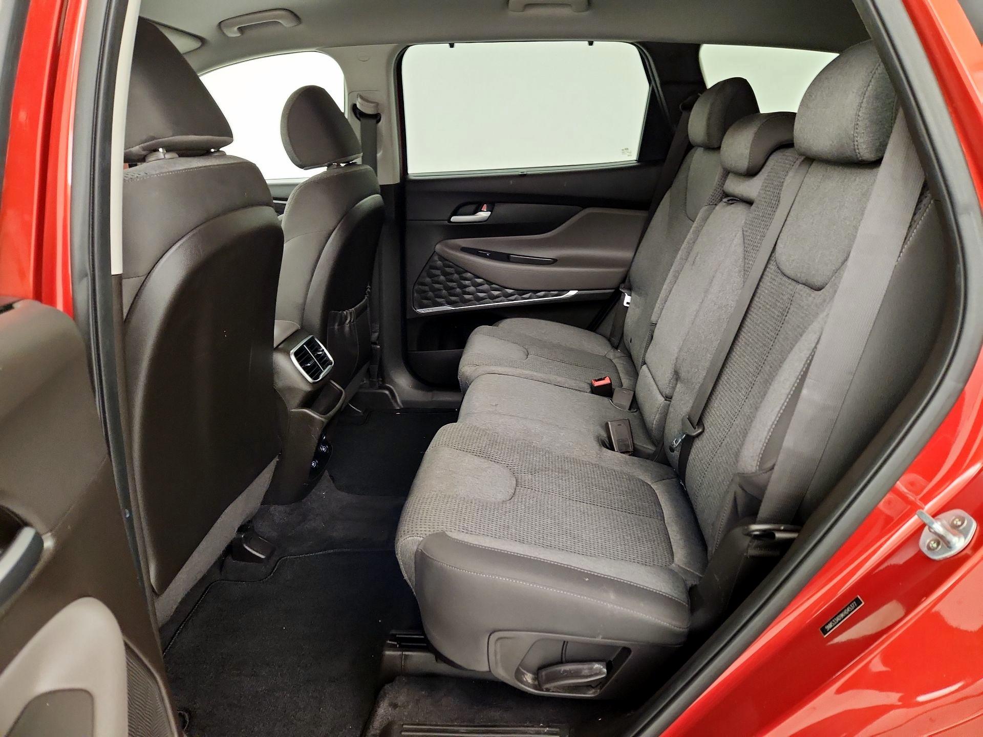 Thumbnail: 2019 Hyundai Santa Fe - 19