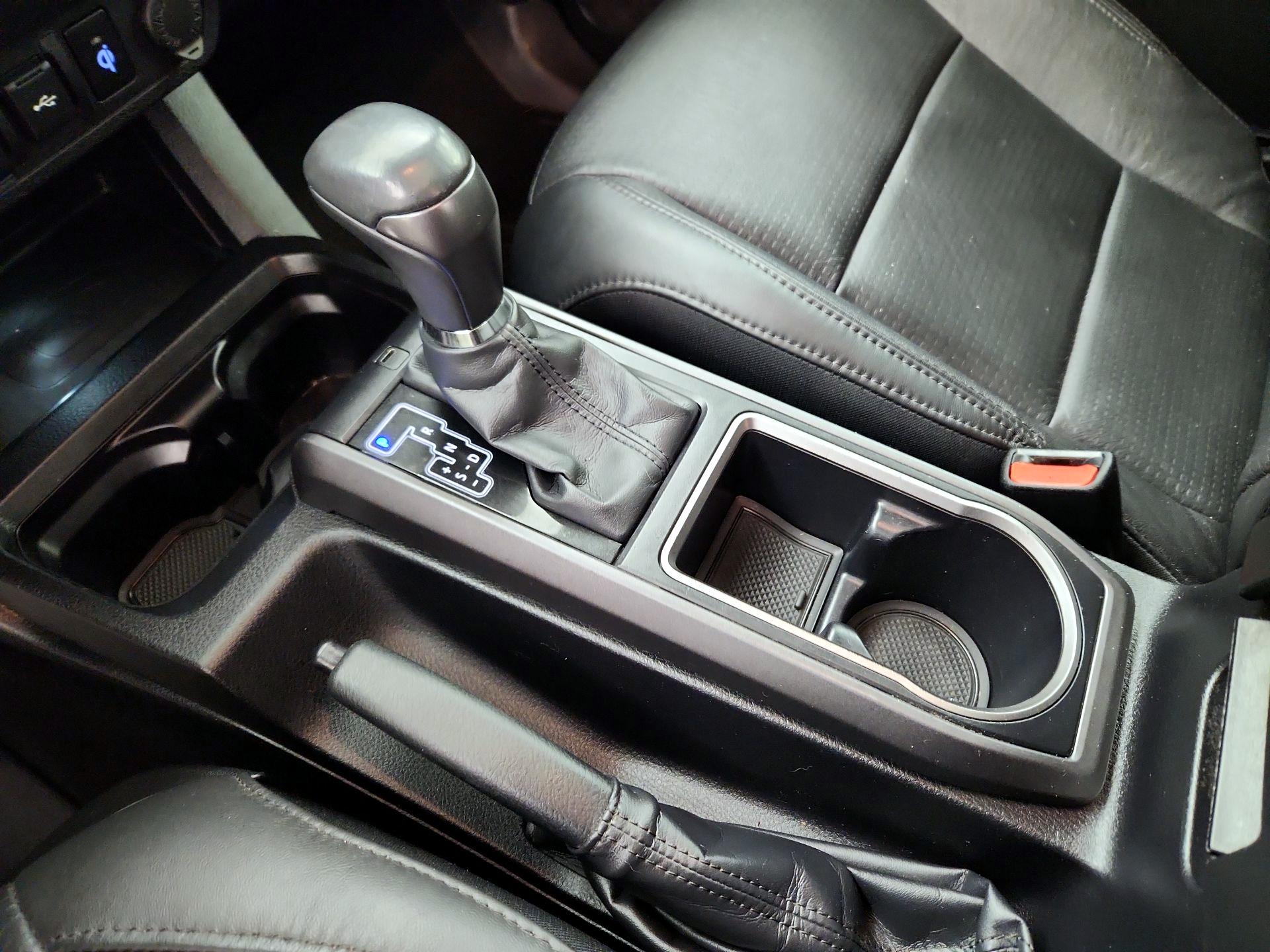 Thumbnail: 2022 Toyota Tacoma - 17