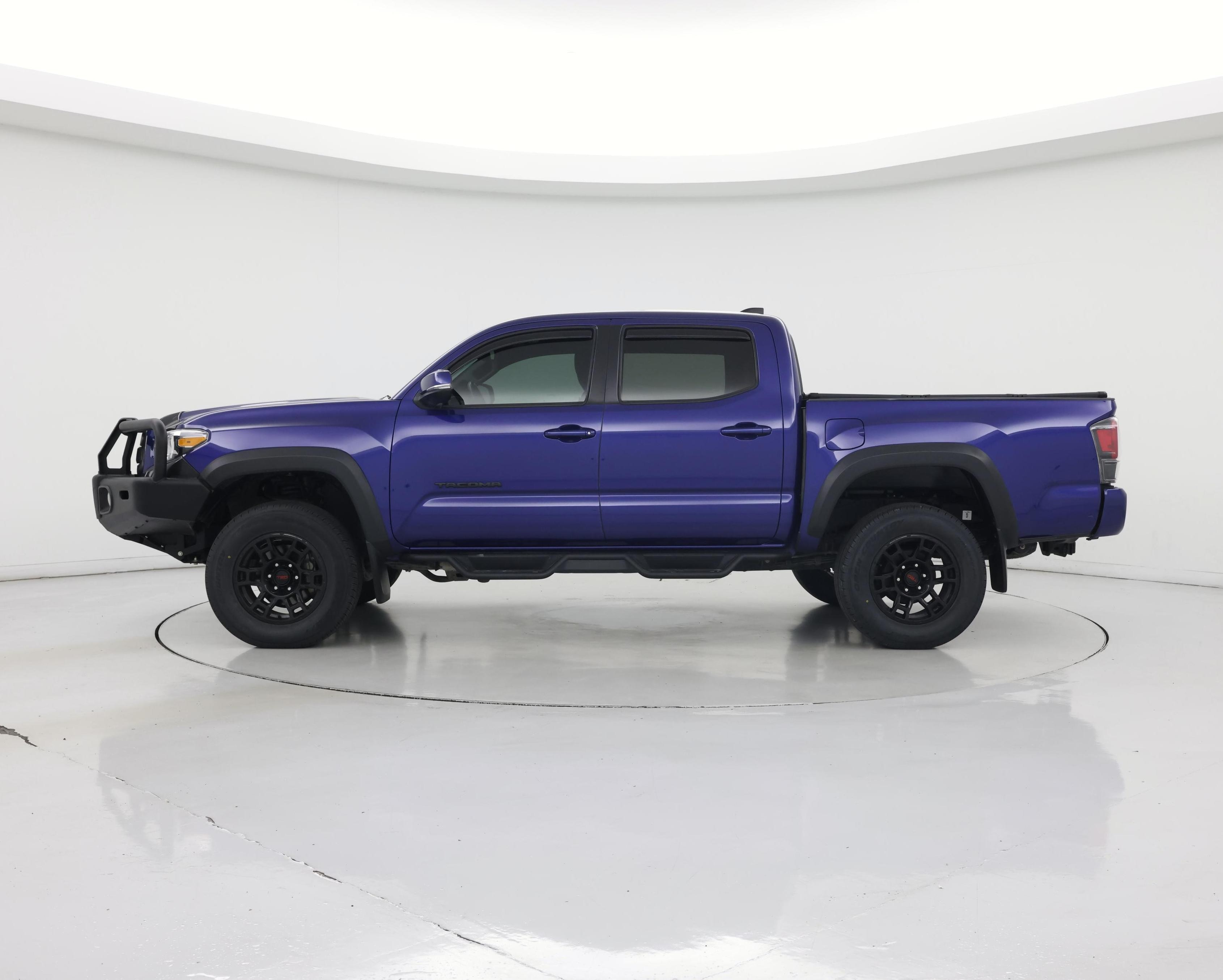 Thumbnail: 2022 Toyota Tacoma - 3