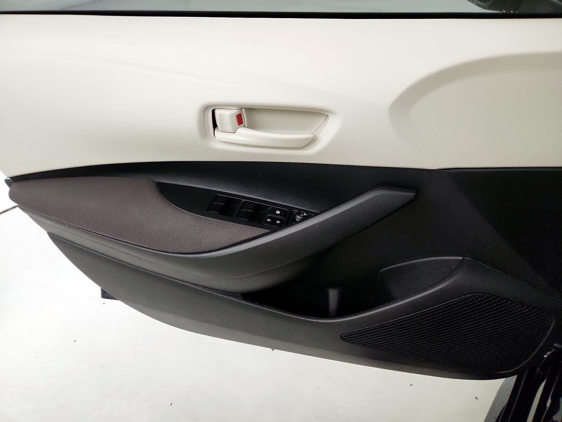 Thumbnail: 2025 Toyota Corolla - 12