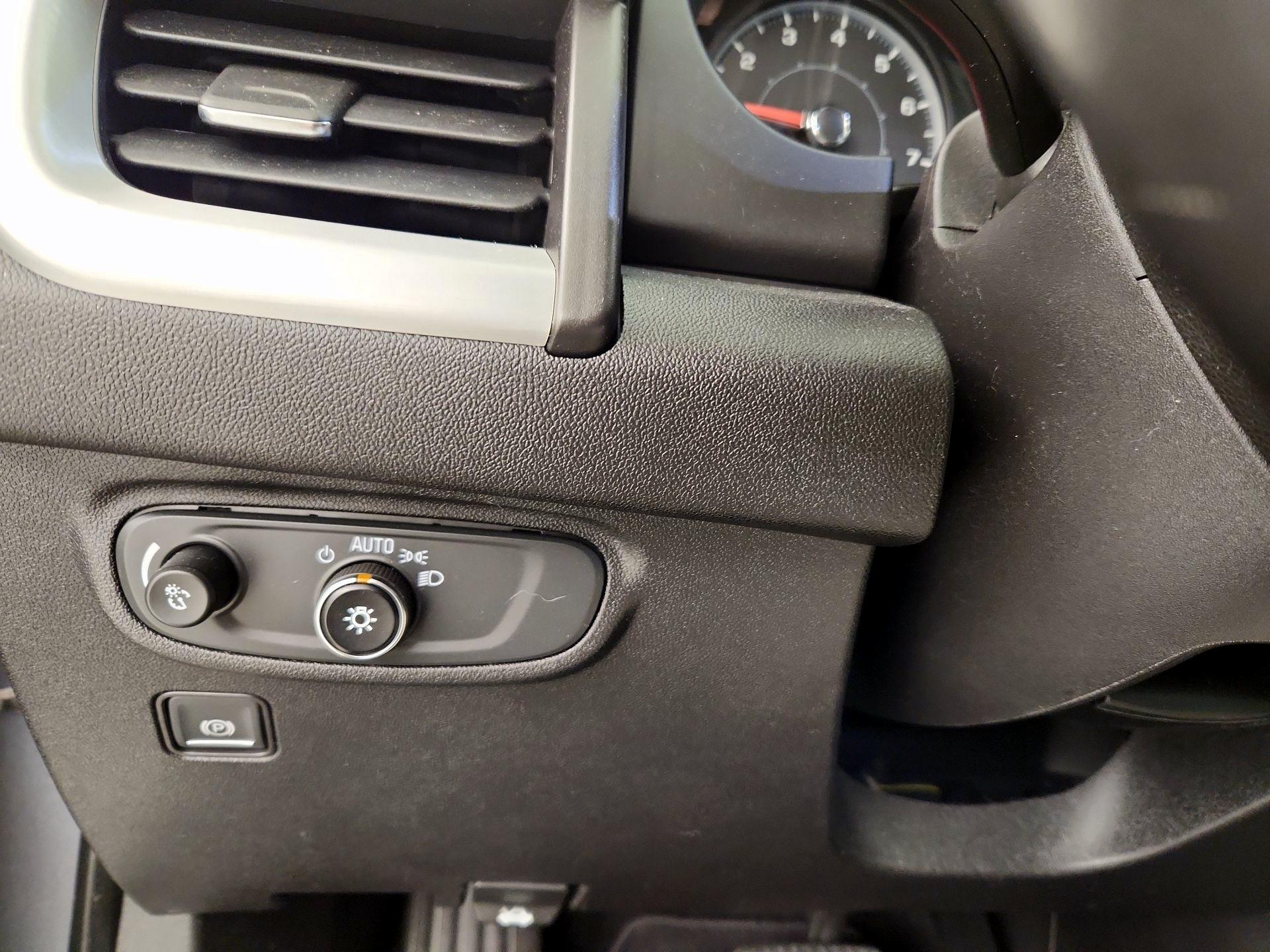 Thumbnail: 2018 GMC Terrain - 13