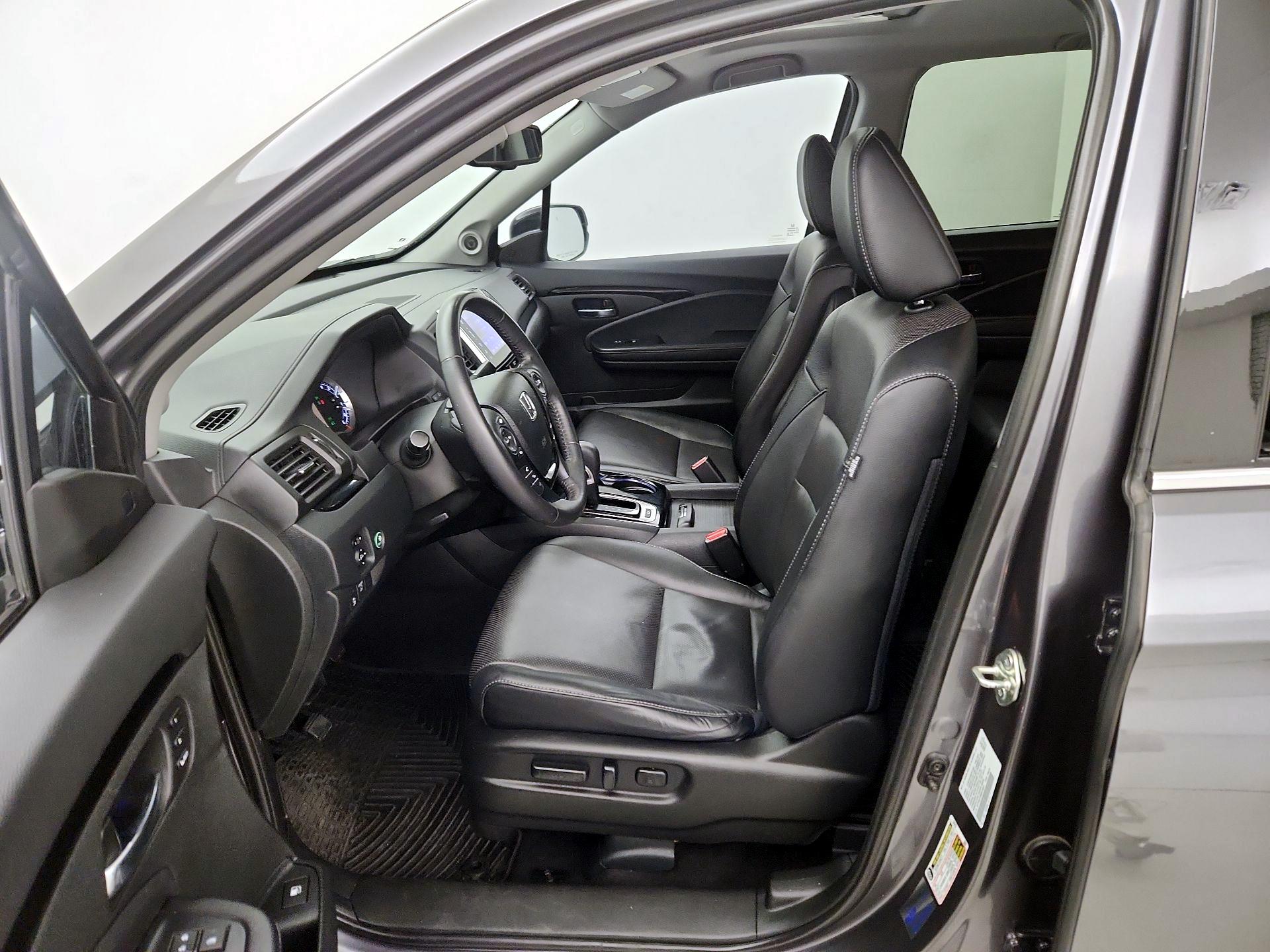 Thumbnail: 2019 Honda Ridgeline - 11