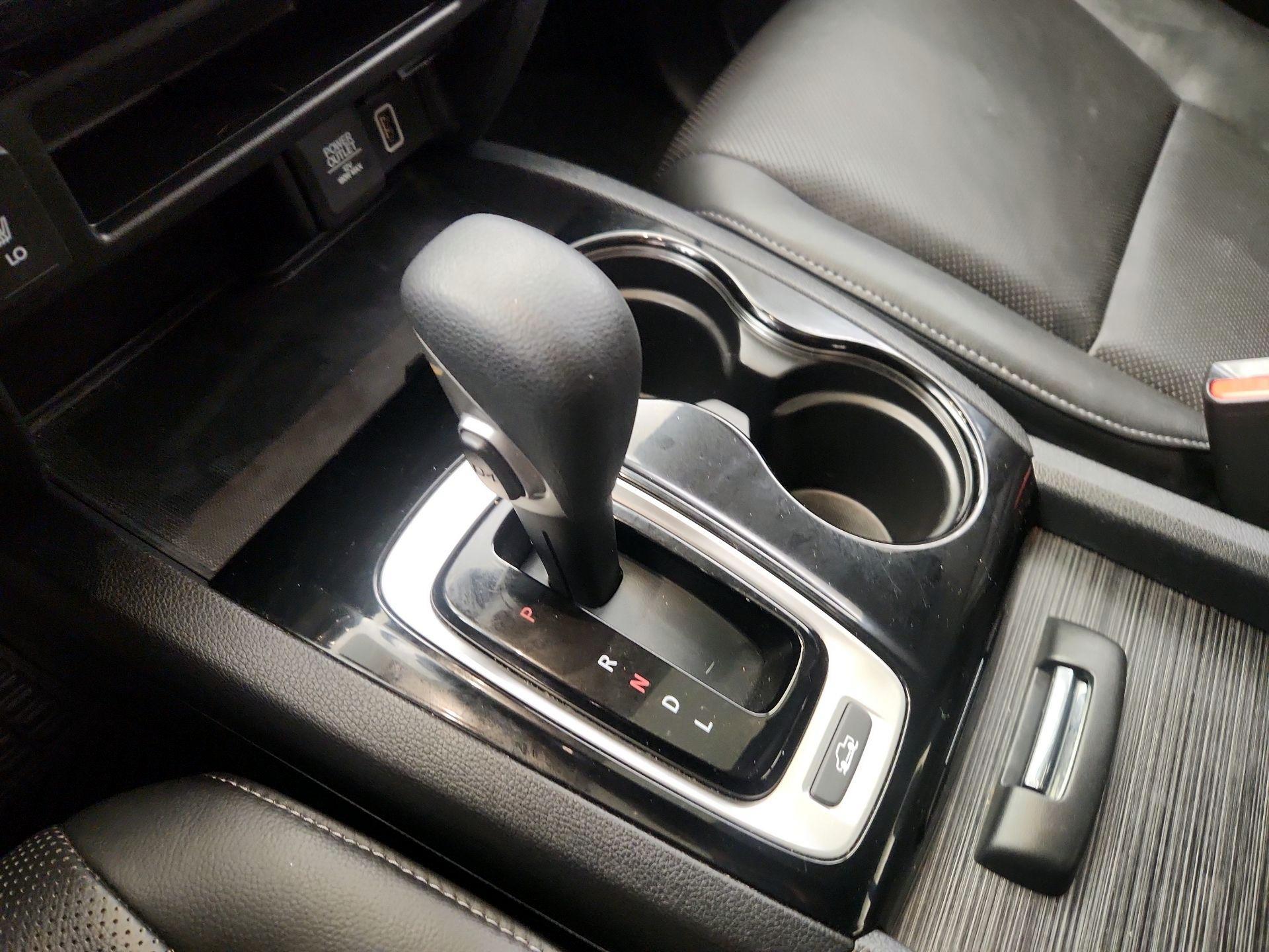 Thumbnail: 2019 Honda Ridgeline - 17