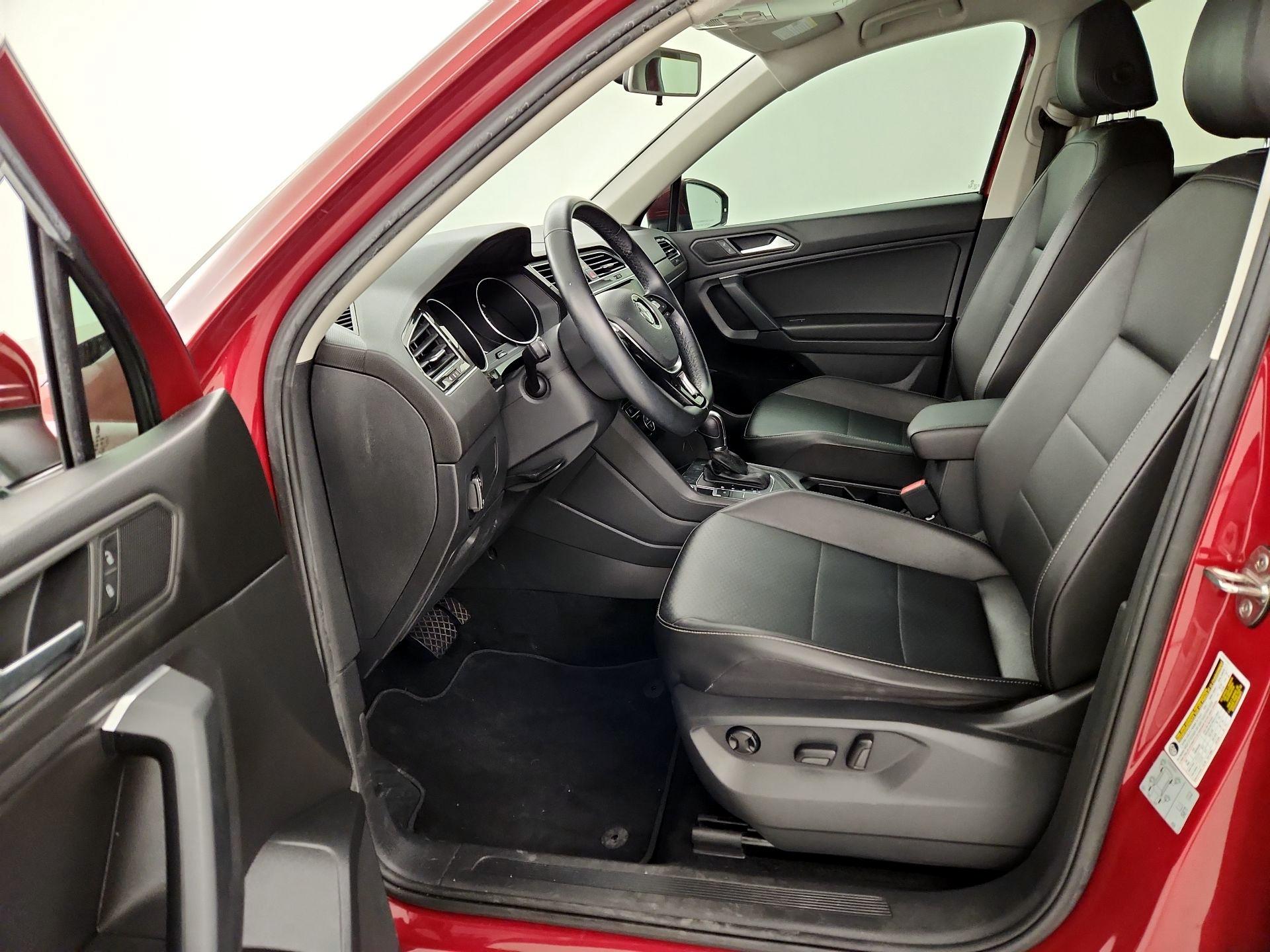 Thumbnail: 2019 Volkswagen Tiguan - 11