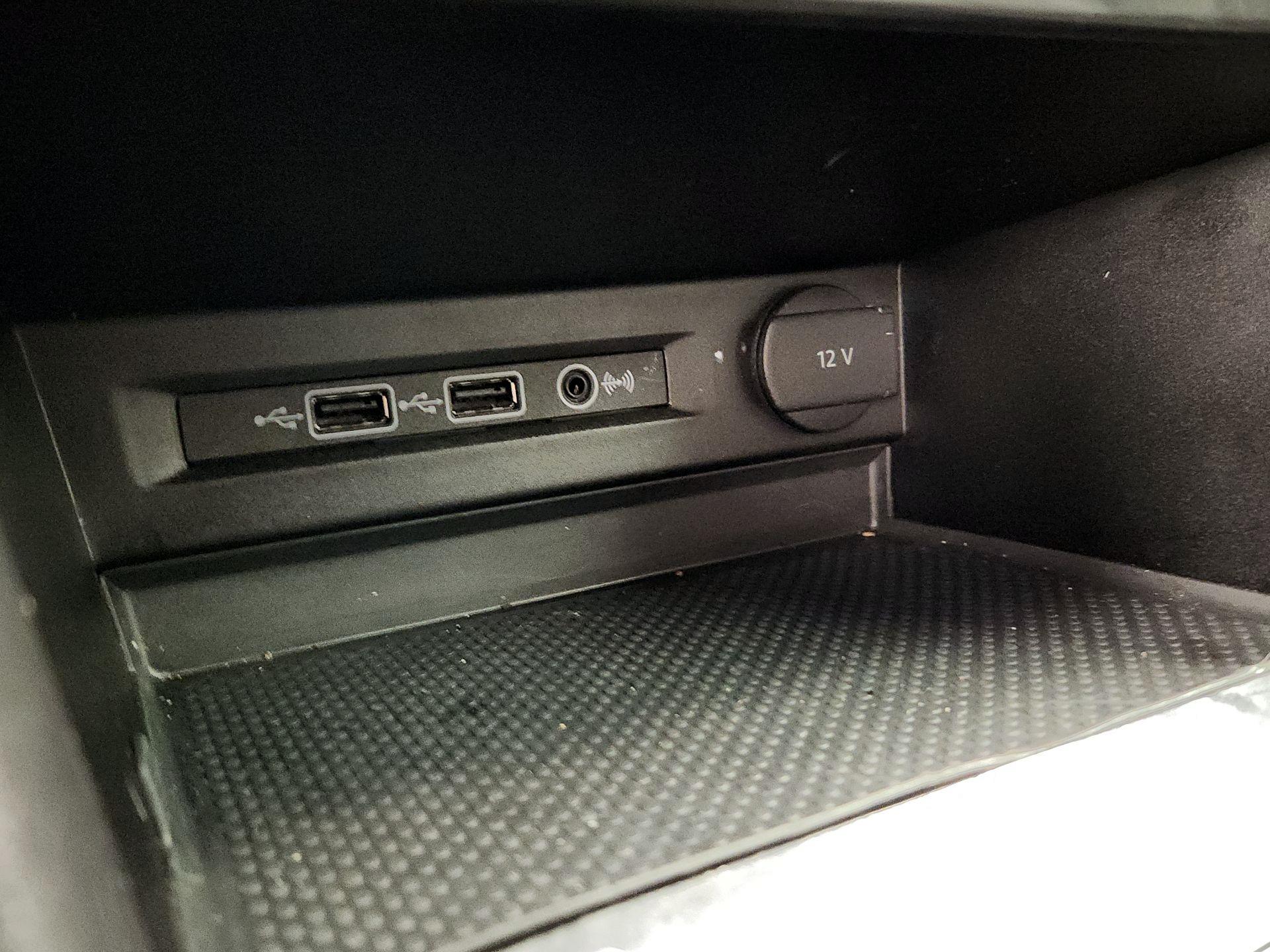 Thumbnail: 2019 Volkswagen Tiguan - 18