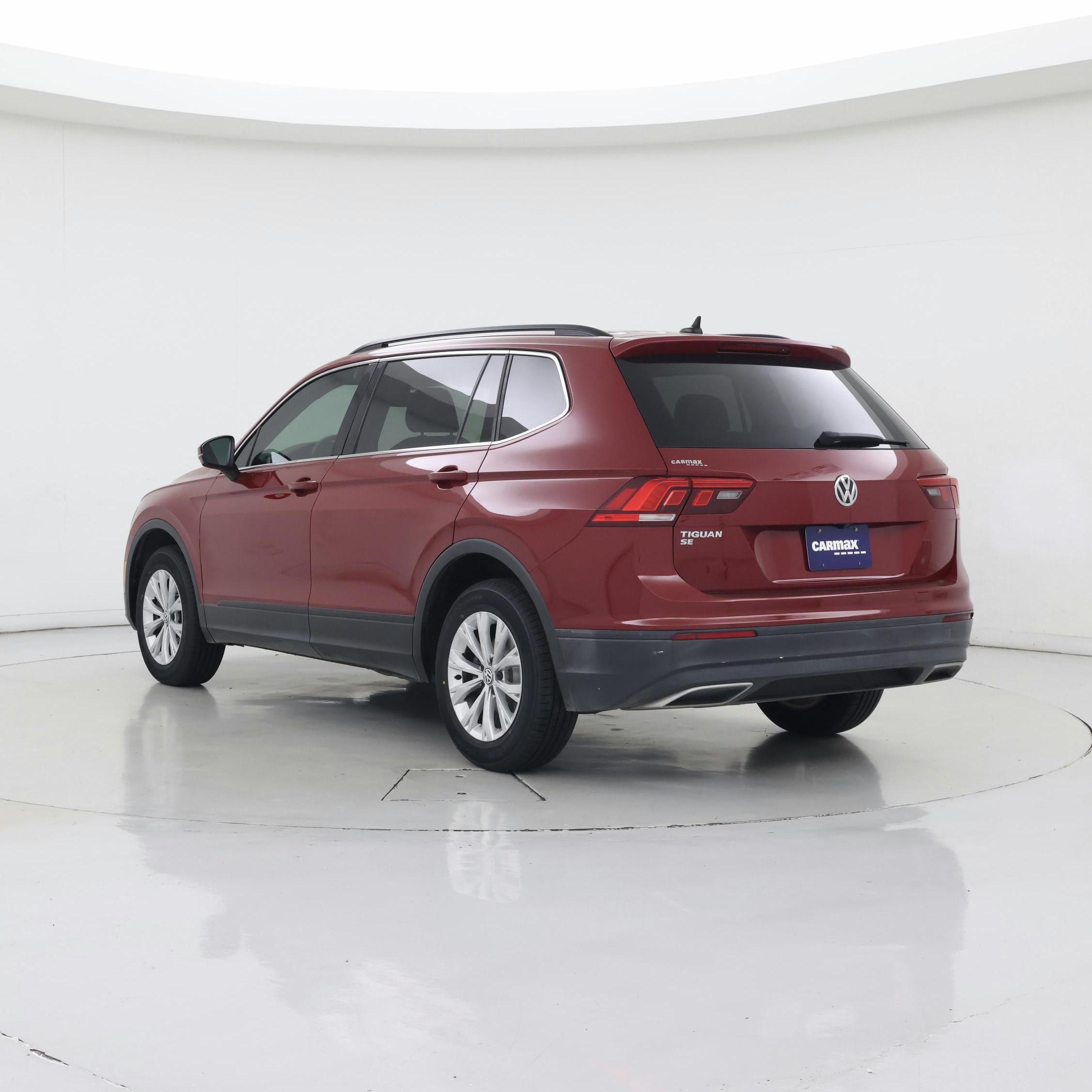 Thumbnail: 2019 Volkswagen Tiguan - 2