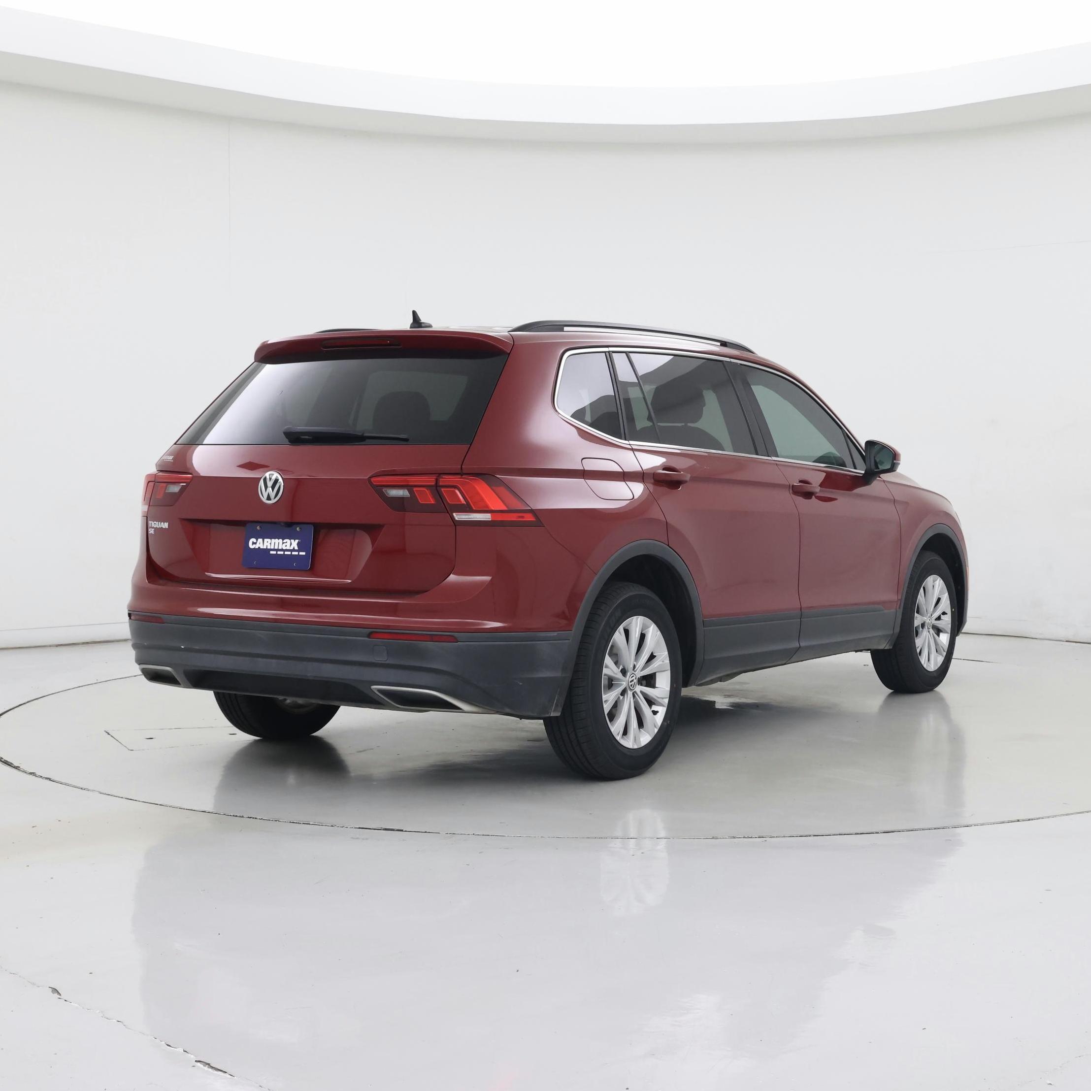 Thumbnail: 2019 Volkswagen Tiguan - 8