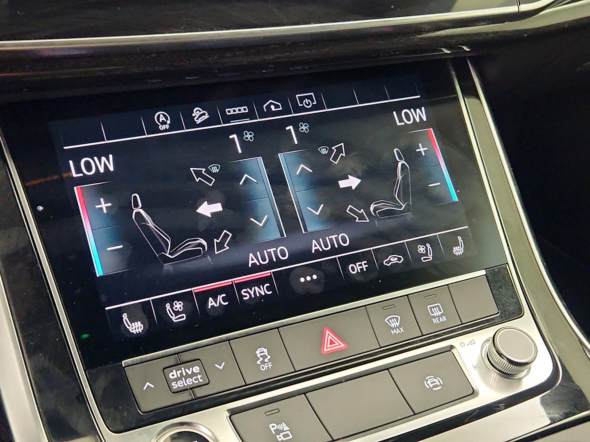 Thumbnail: 2021 Audi Q8 - 17